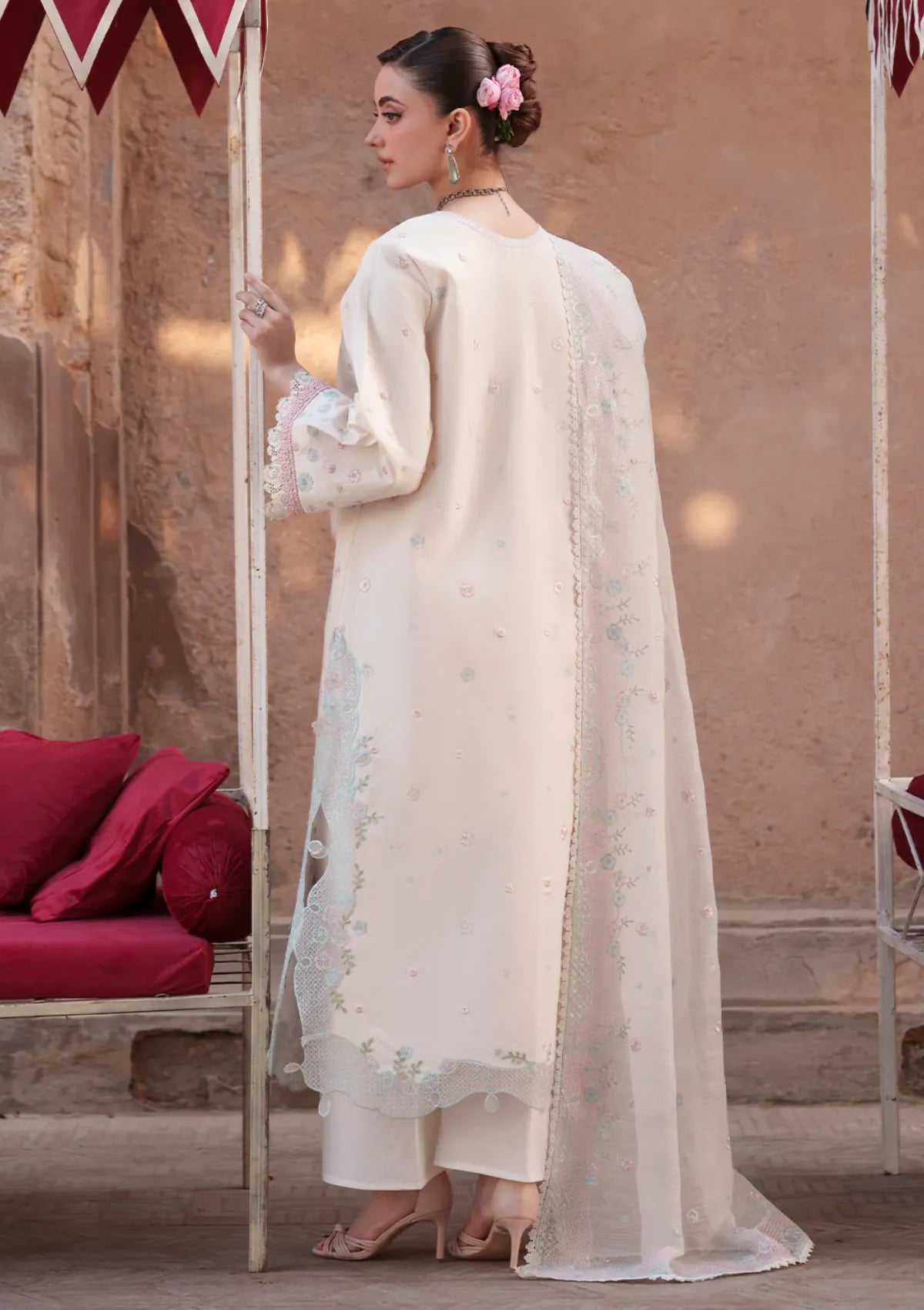 Mahnur Nilofer Luxury Lawn'26 NL-02