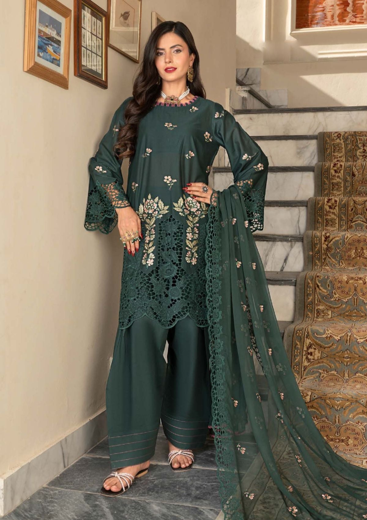 Wania Nayab Emb Lawn'26 WL-382