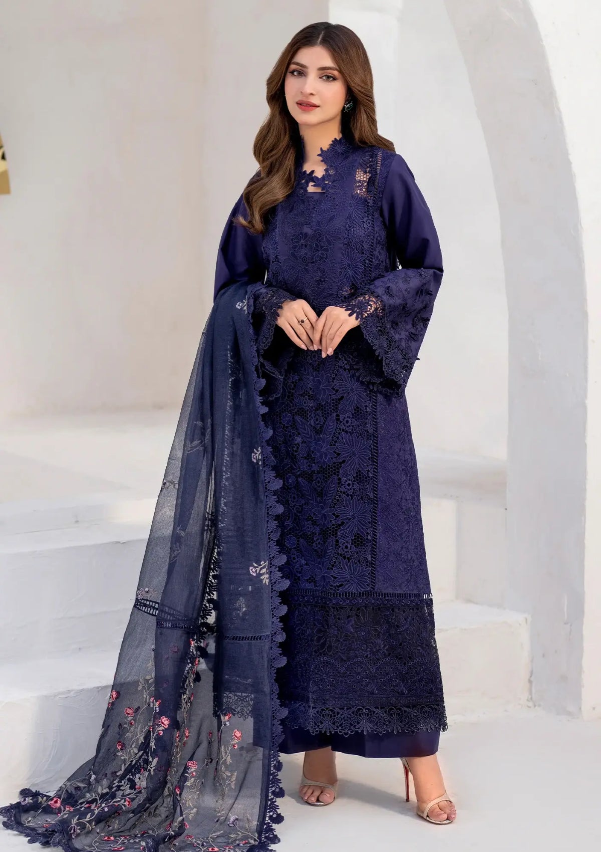 mohsin-saeed-fabrics-is-selling-online-and-in stores-Luxury-daily-wear-wedding-wear-formal-wear-in-budgeted-price-This-product-is-from-asifa-nabeel-azalia-luxury-lawn25-nile-azl25-08-is-available-on-Mohsin-saeed-fabrics-website.