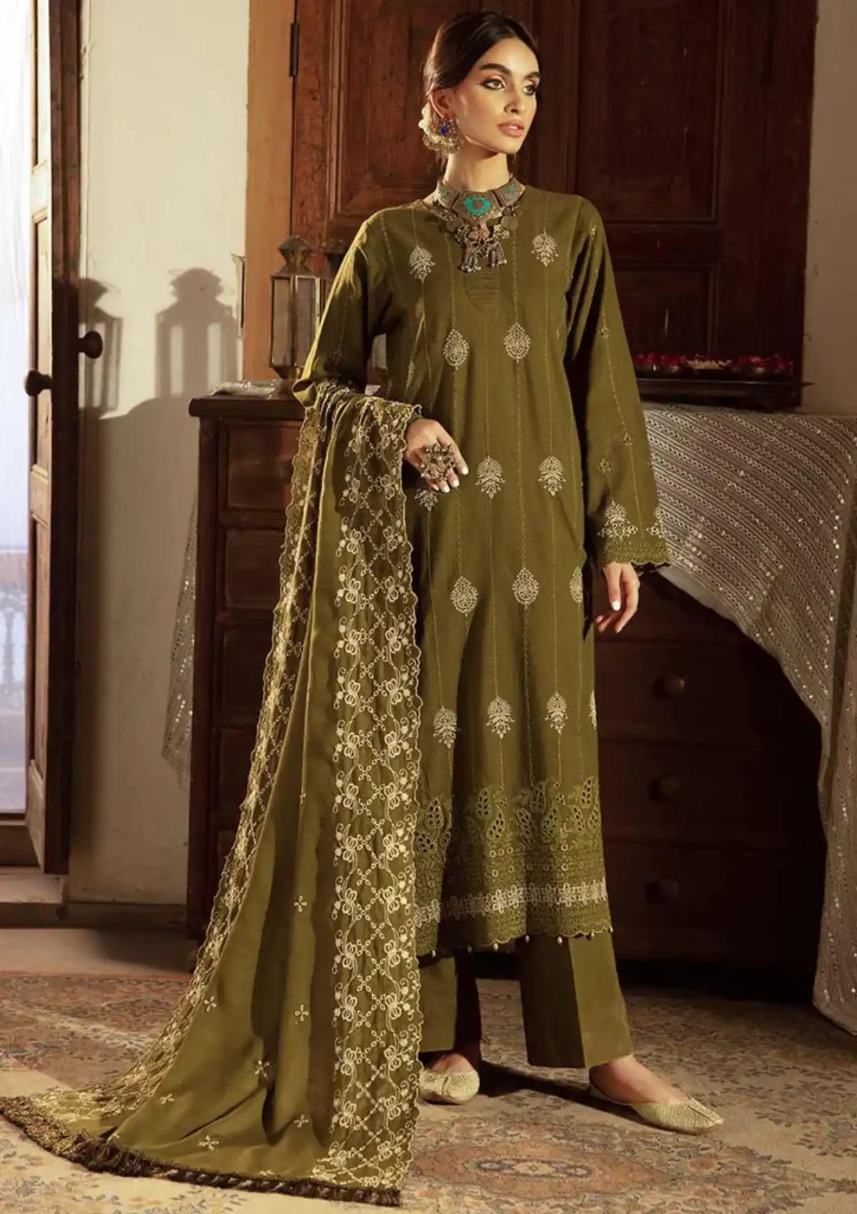 Rajbari Nissa Chikankari Khaddar'23 D-10 - Mohsin Saeed Fabrics