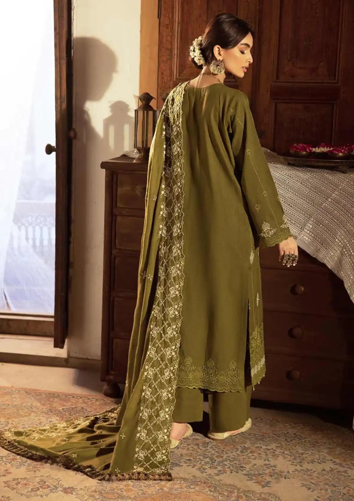 Rajbari Nissa Chikankari Khaddar'23 D-10 - Mohsin Saeed Fabrics