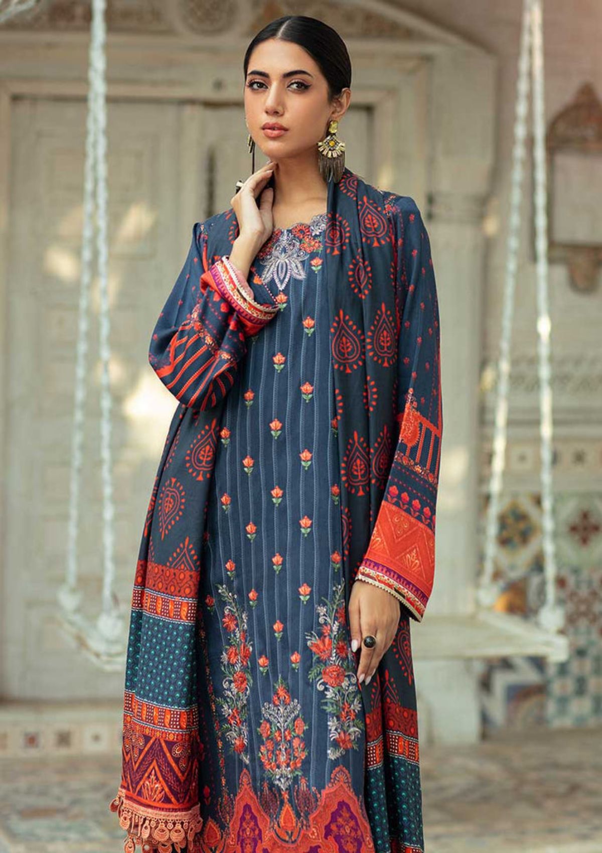 Nissa Winter By Rajbari'23 D-1B - Mohsin Saeed Fabrics