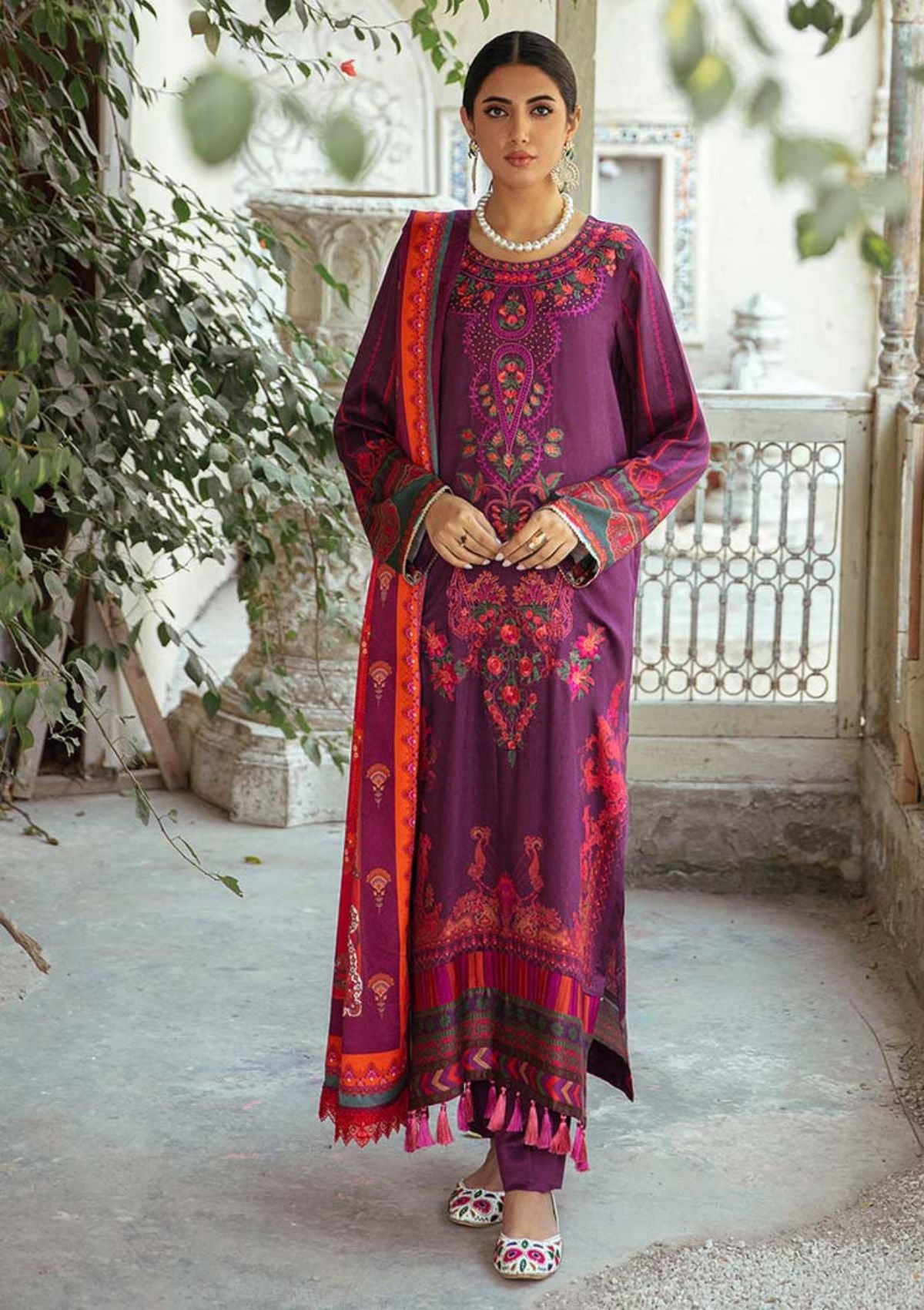 Nissa Winter By Rajbari'23 D-3B - Mohsin Saeed Fabrics