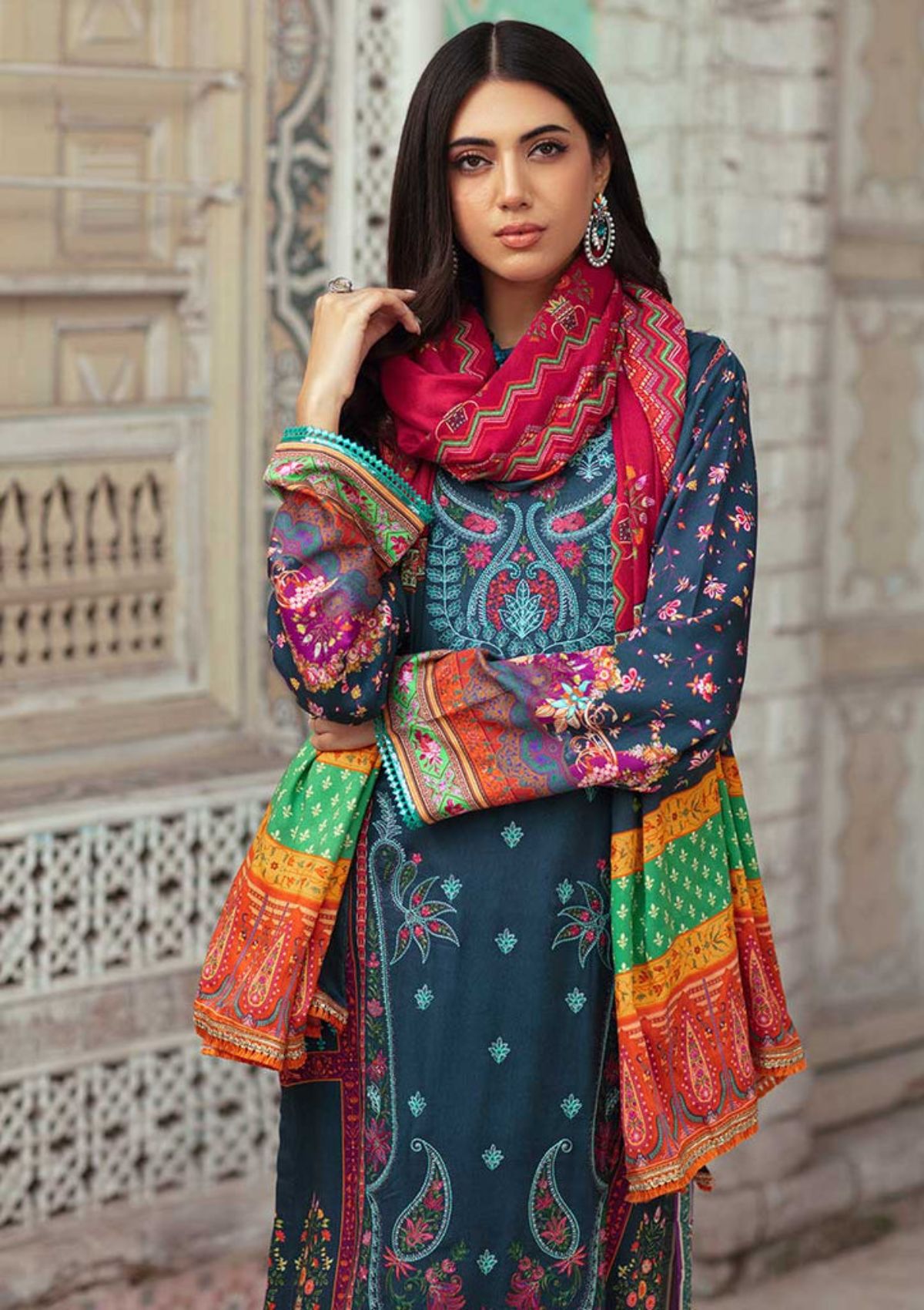 Nissa Winter By Rajbari'23 D-4B - Mohsin Saeed Fabrics