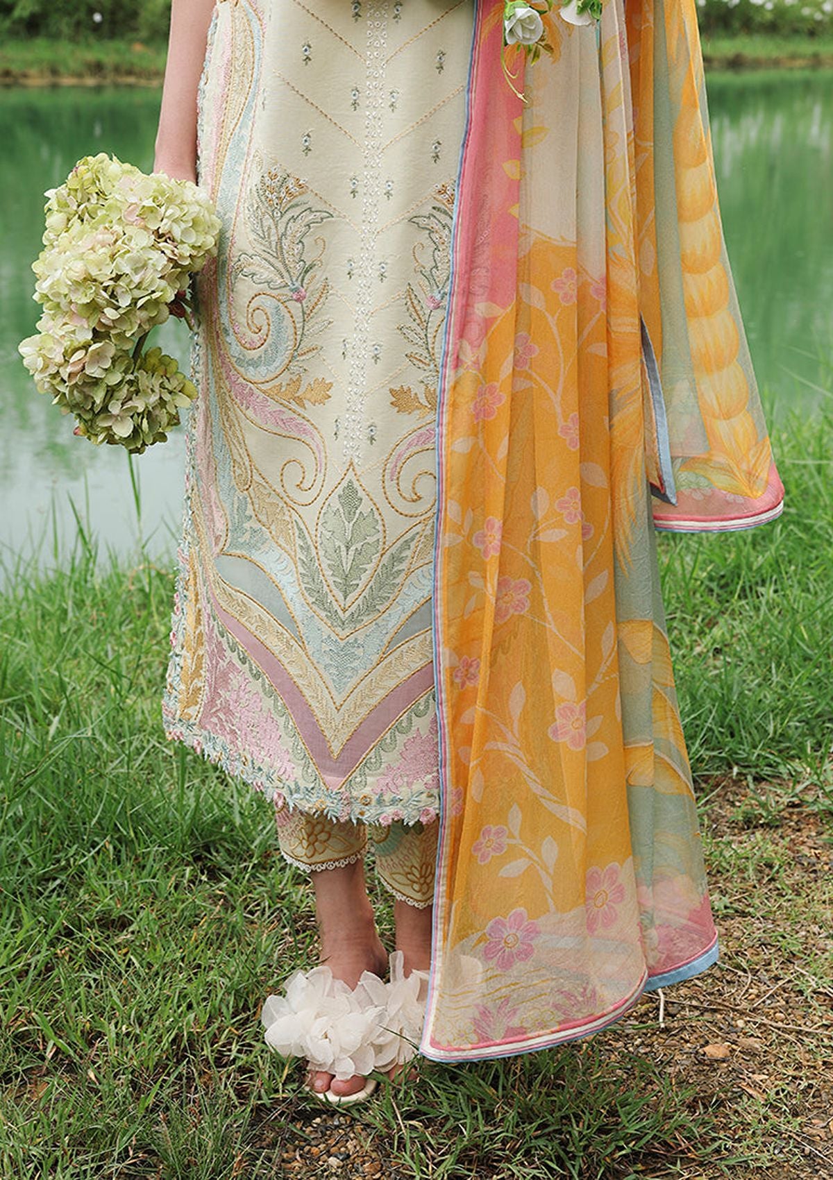 Mushq Hemline The Secret Garden Lawn'26 D-06 Nocturne Flora