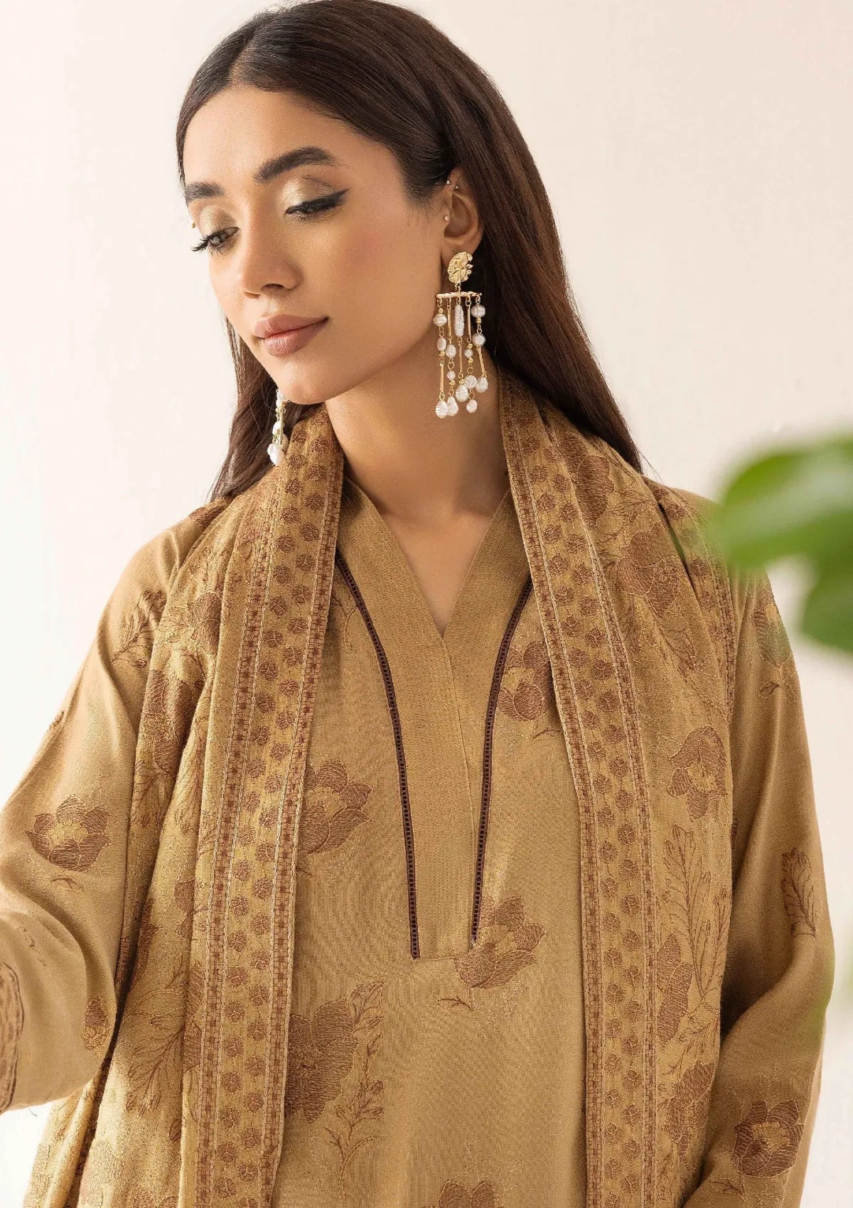 Noor-E-Chasham By Khoobsurat Peach Leather'25 NC-02