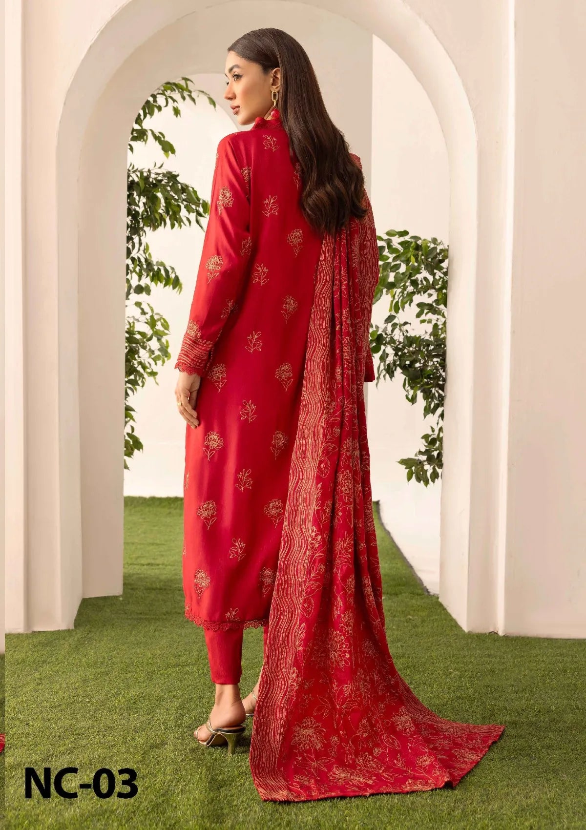 Noor-E-Chasham By Khoobsurat Peach Leather'25 NC-03