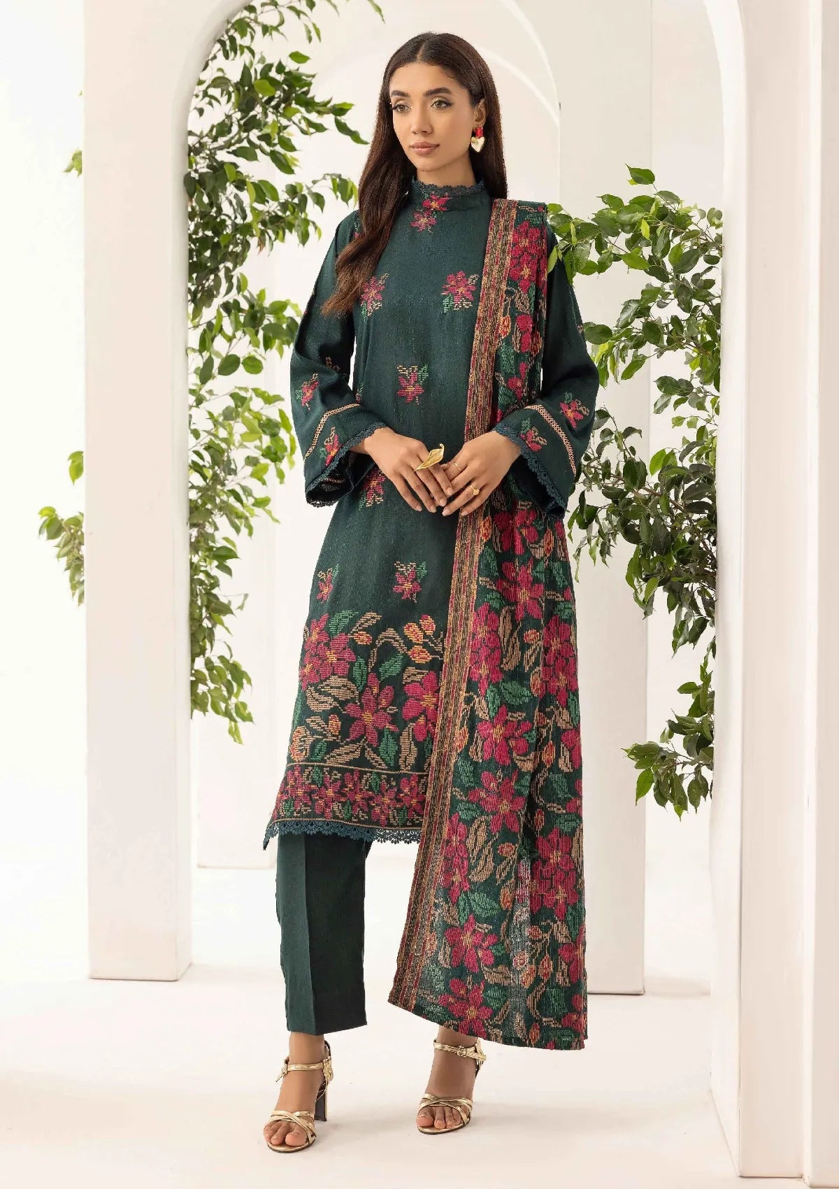 Noor-E-Chasham By Khoobsurat Peach Leather'25 NC-04