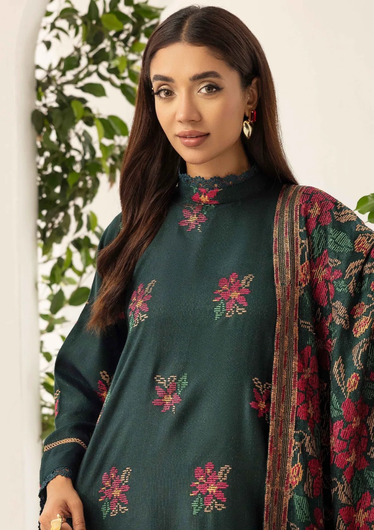 Noor-E-Chasham By Khoobsurat Peach Leather'25 NC-04