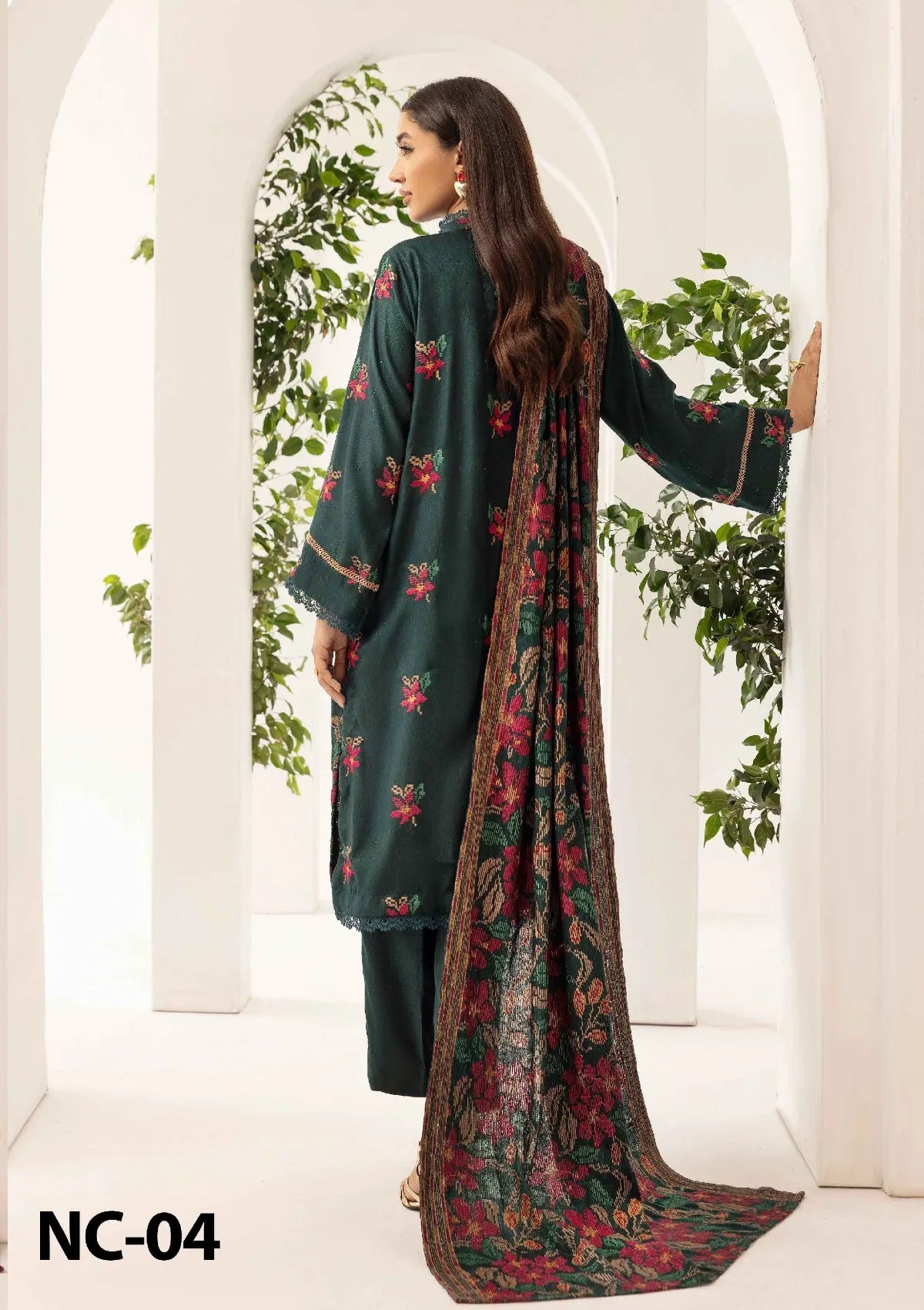 Noor-E-Chasham By Khoobsurat Peach Leather'25 NC-04