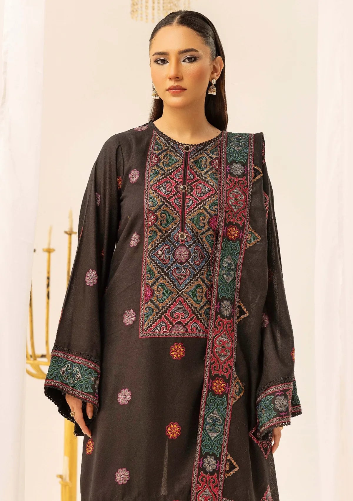 Noor-E-Chasham By Khoobsurat Emb Karandi'25 NC-13