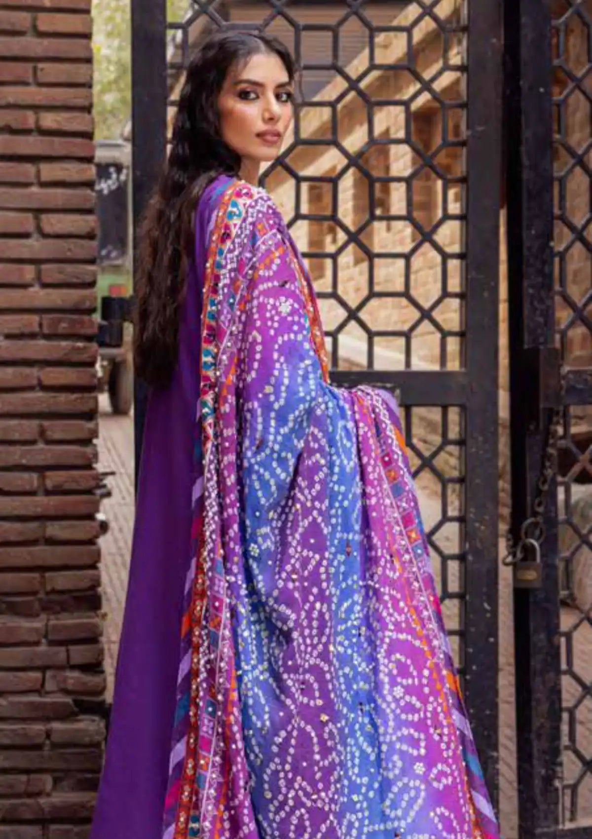 Nureh Bazaar Emb Chikankari Khaddar'23 NE-50 - Mohsin Saeed Fabrics