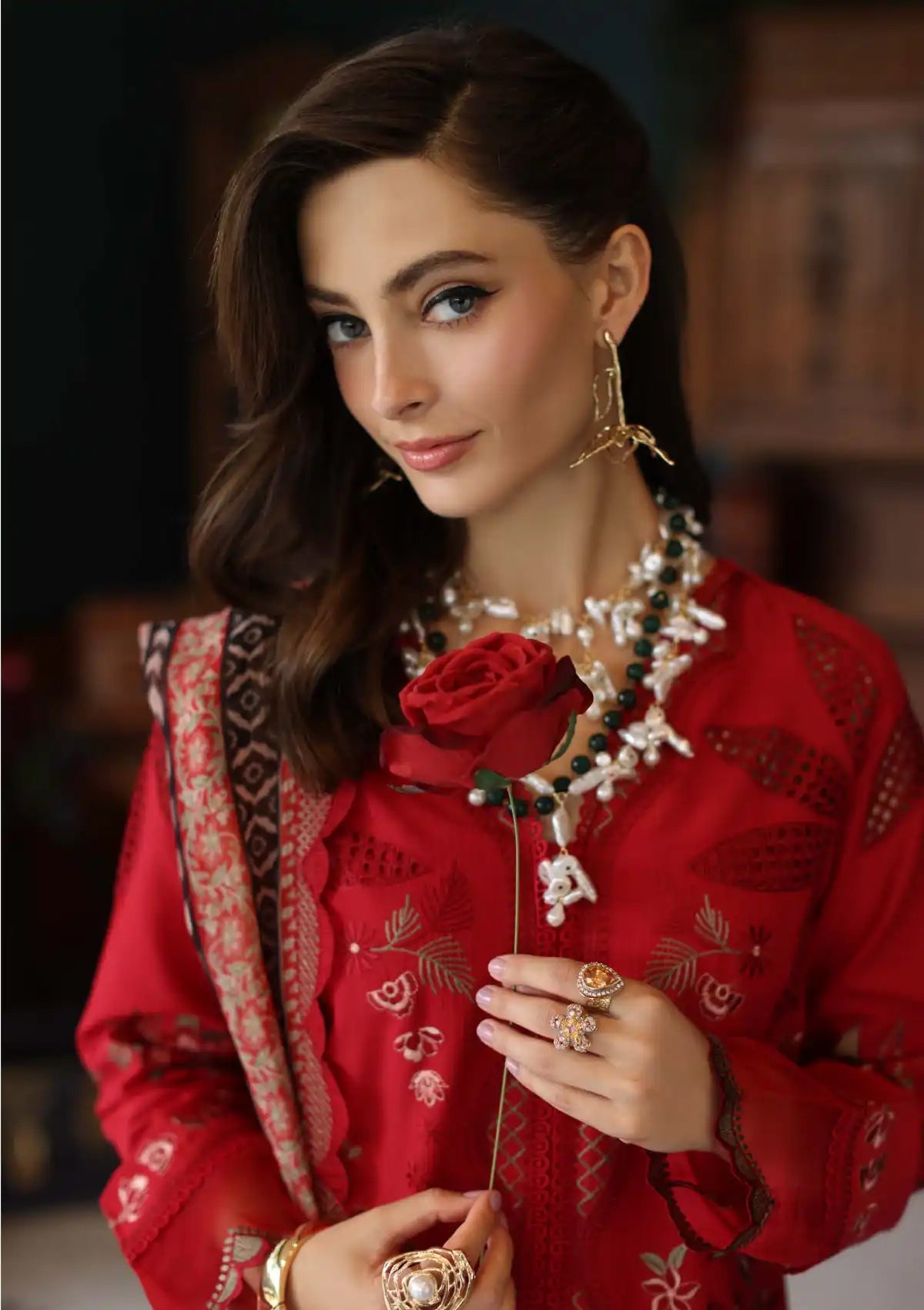 mohsin-saeed-fabrics-is-selling-online-and-in stores-Luxury-daily-wear-wedding-wear-formal-wear-in-budgeted-price-This-product-is-from-nureh-maya-emb-lawn25-ns-157-is-available-on-Mohsin-saeed-fabrics-website.