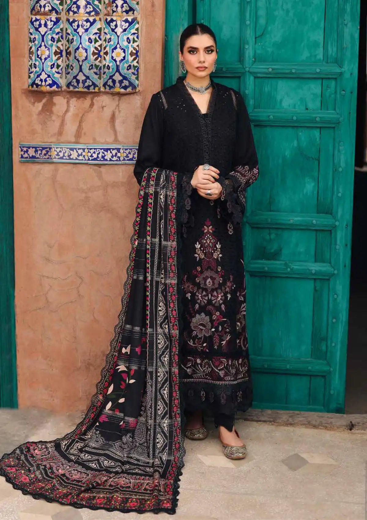 Nureh Maya Emb Linen'24 NW-83
