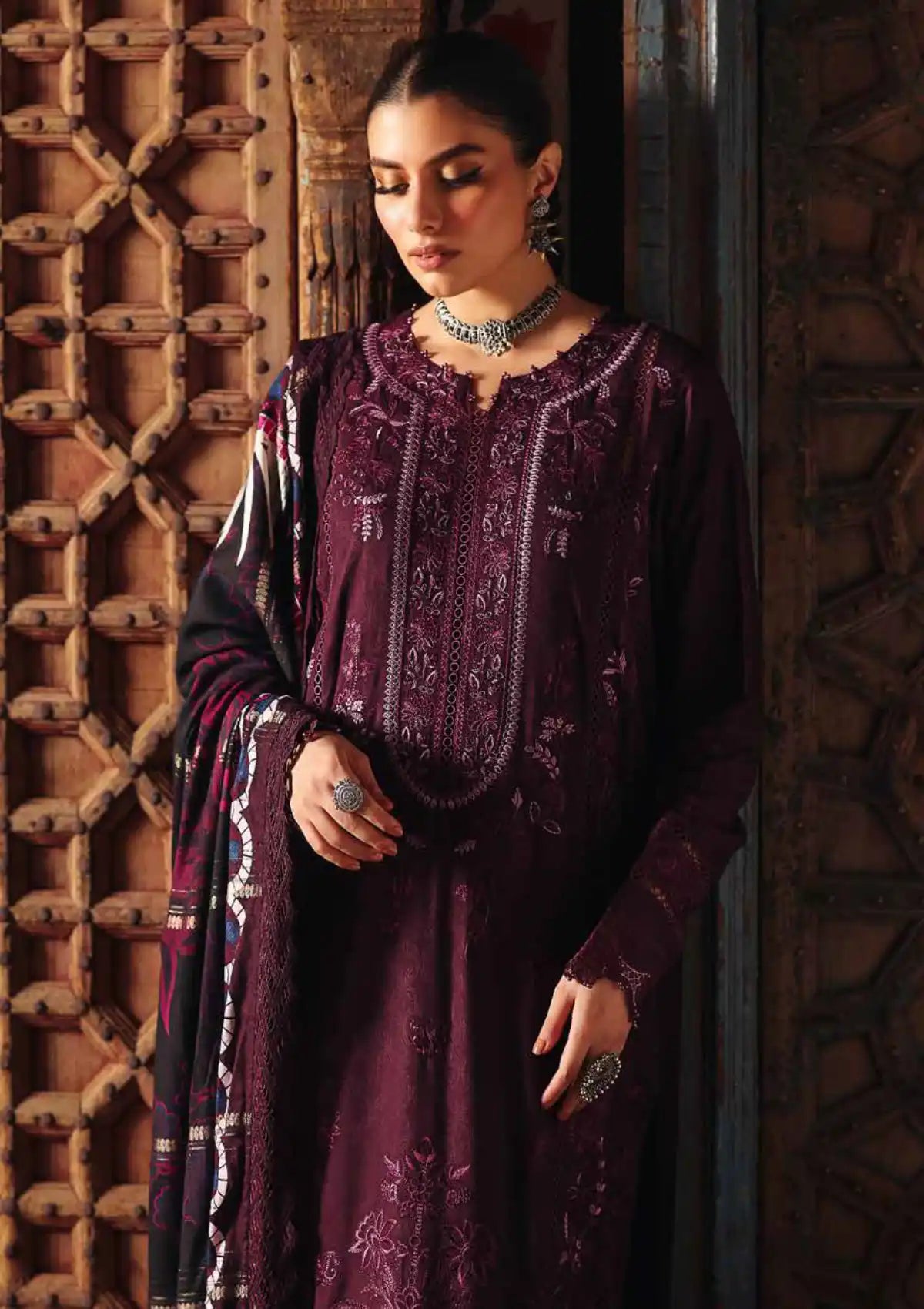Nureh Maya Emb Linen'24 NW-86