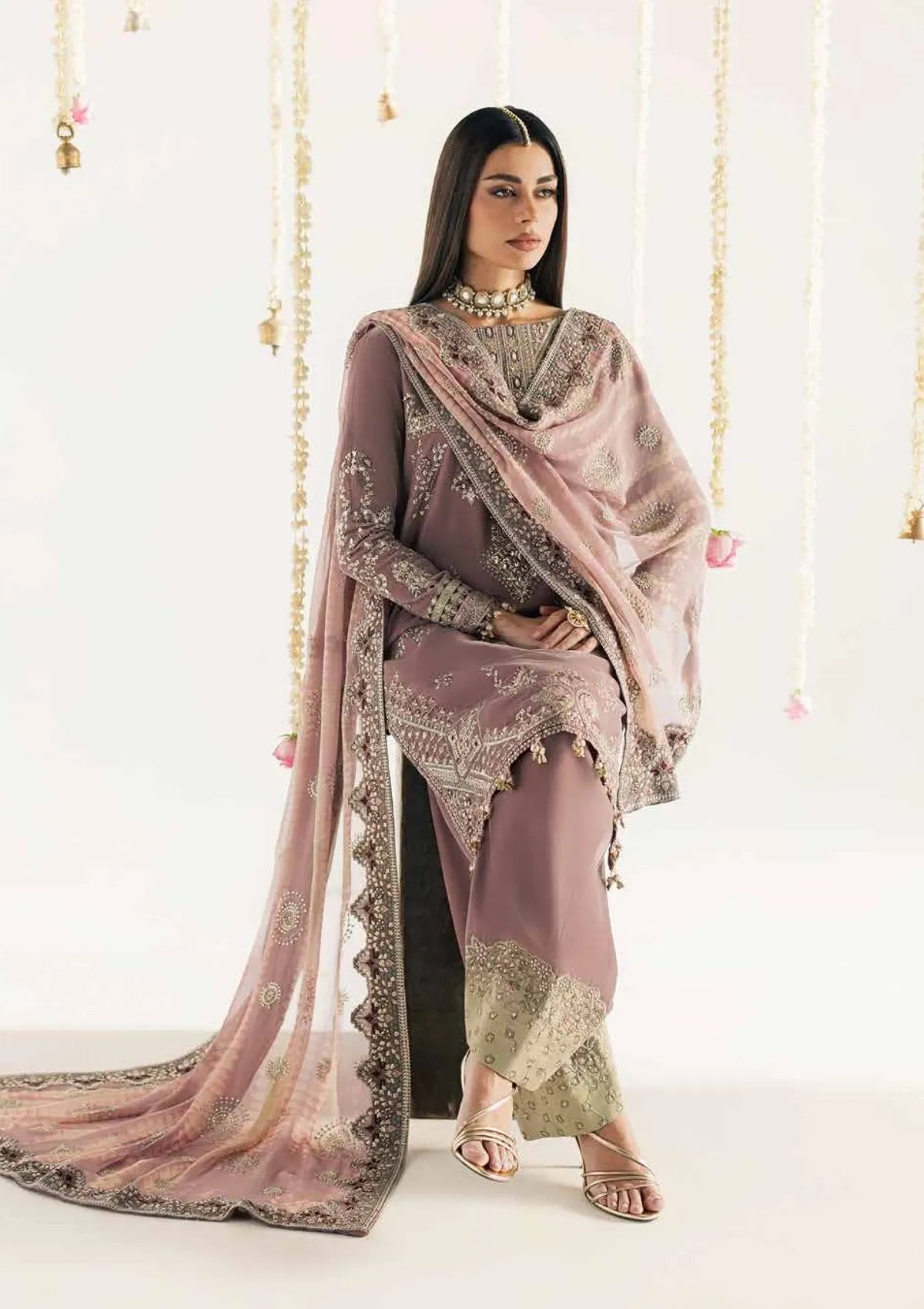 Nureh Maya Velvet'26 NW-135