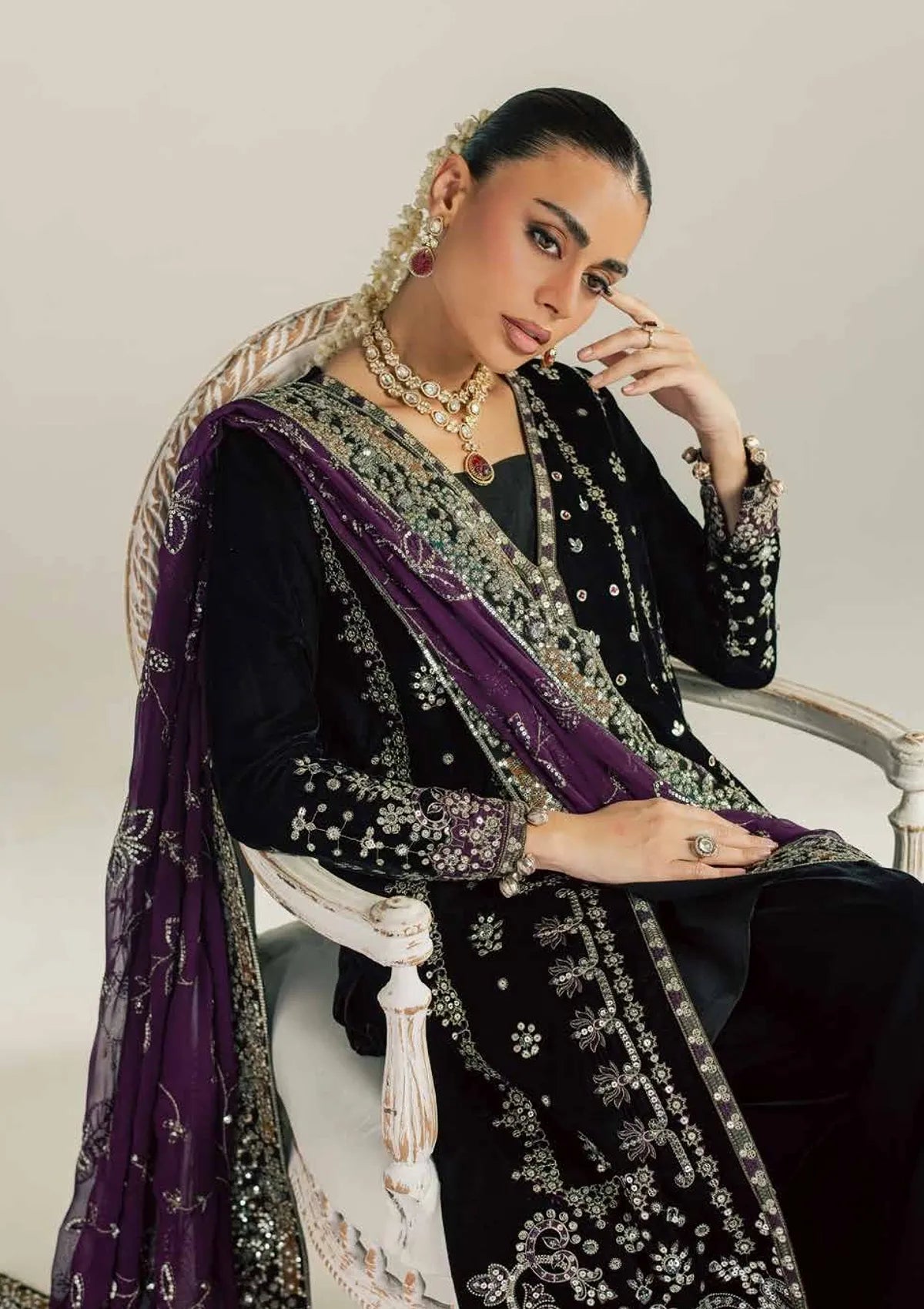 Nureh Maya Velvet'26 NW-136