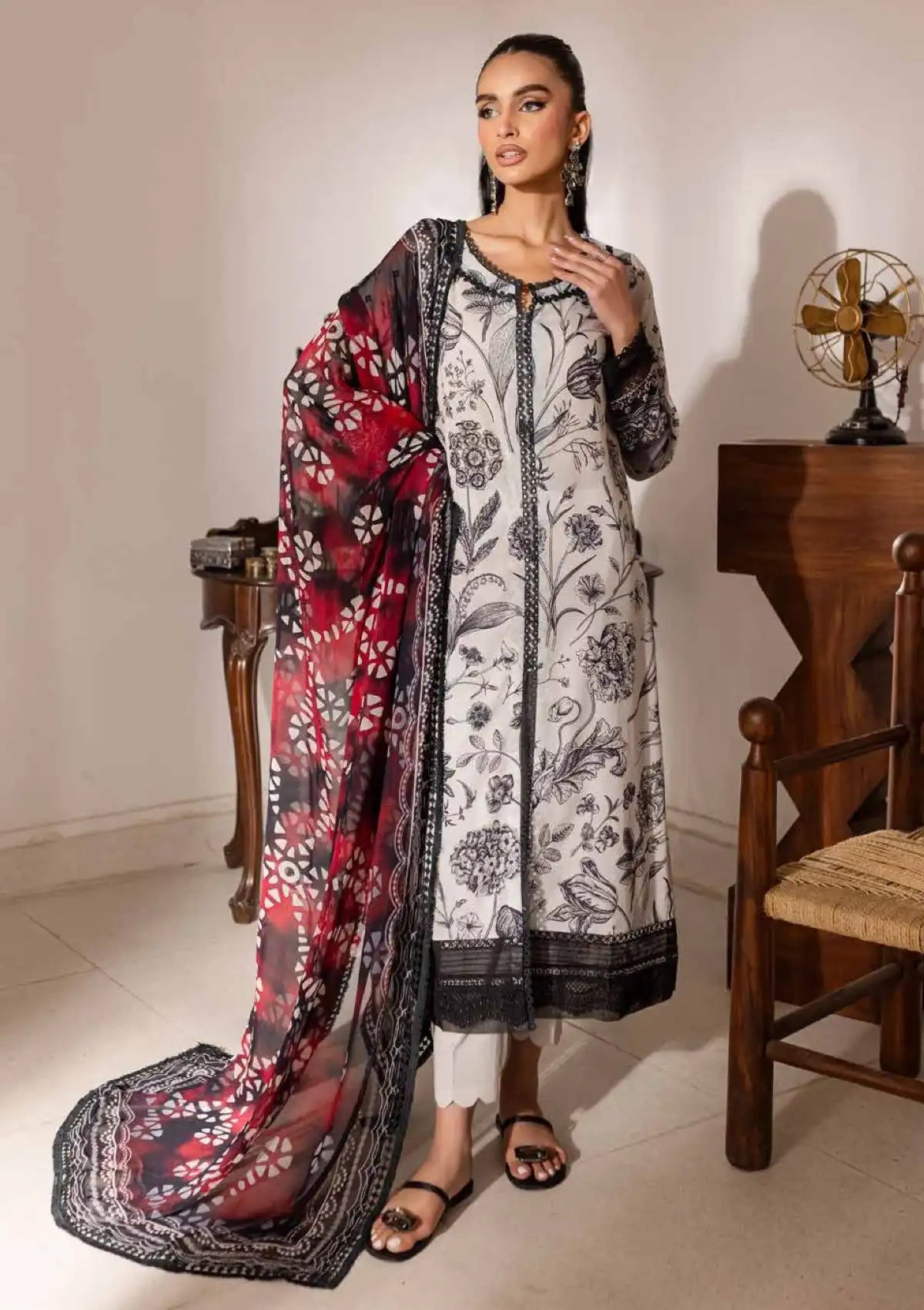 mohsin-saeed-fabrics-is-selling-online-and-in stores-Luxury-daily-wear-wedding-wear-formal-wear-in-budgeted-price-This-product-is-from-nureh-signature-printed-lawn25-sp-144-is-available-on-Mohsin-saeed-fabrics-website.