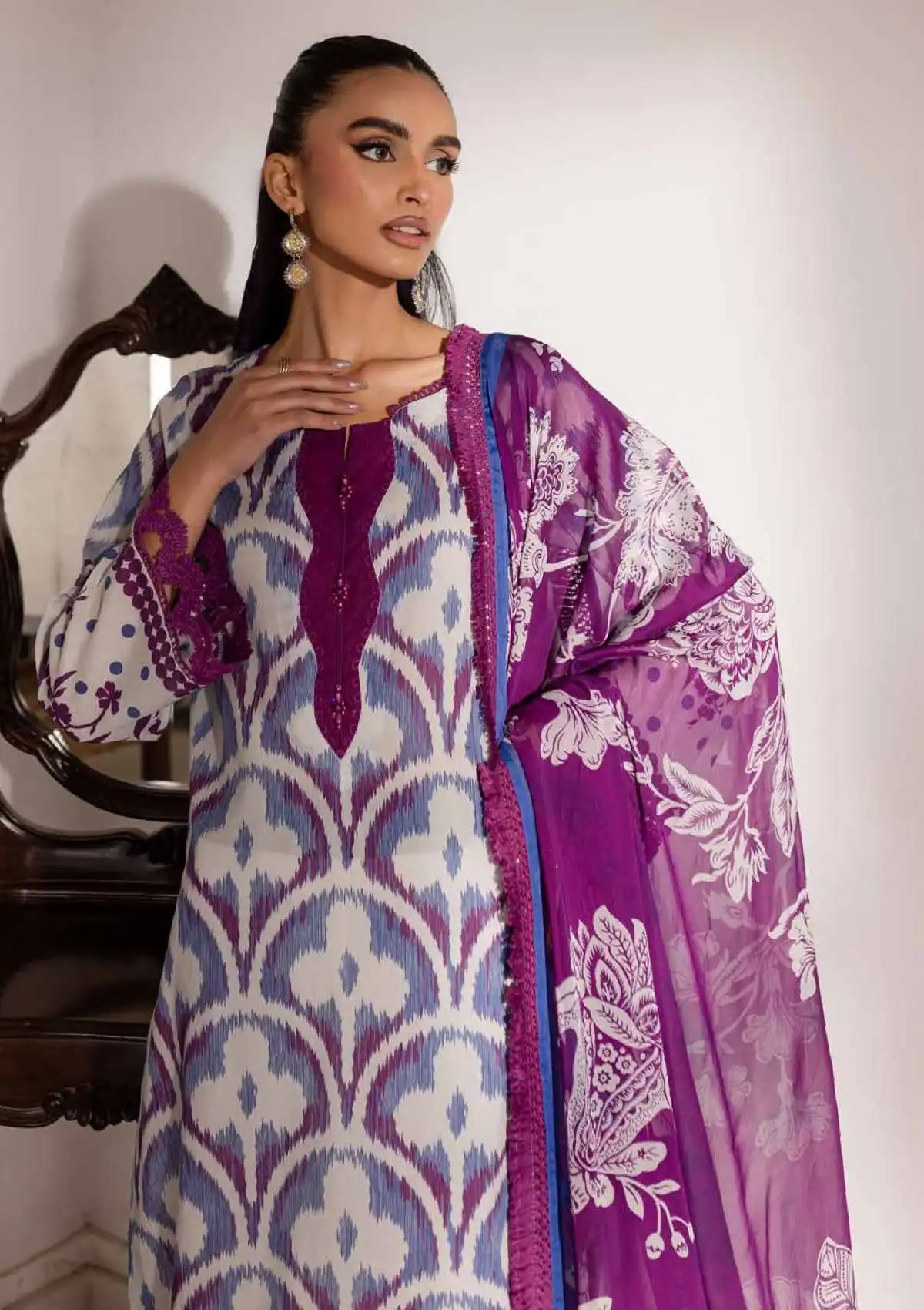 mohsin-saeed-fabrics-is-selling-online-and-in stores-Luxury-daily-wear-wedding-wear-formal-wear-in-budgeted-price-This-product-is-from-nureh-signature-printed-lawn25-sp-147-is-available-on-Mohsin-saeed-fabrics-website.