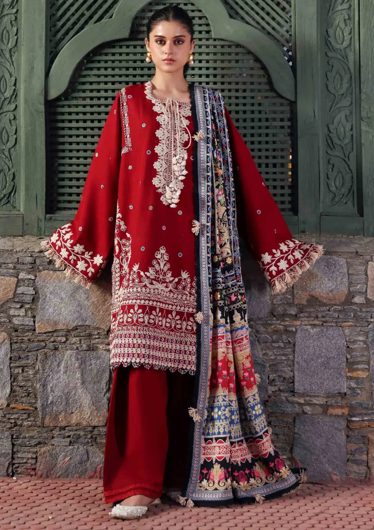 Republic Amaris Luxury Shawl'25 D-13 Orlena