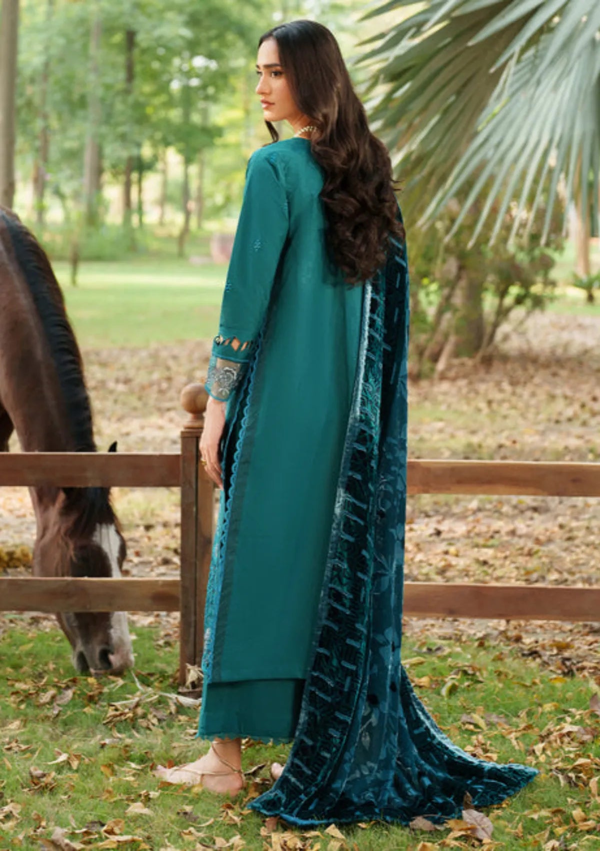 Panache By Parishay Luxury Winter'25 PNE-03