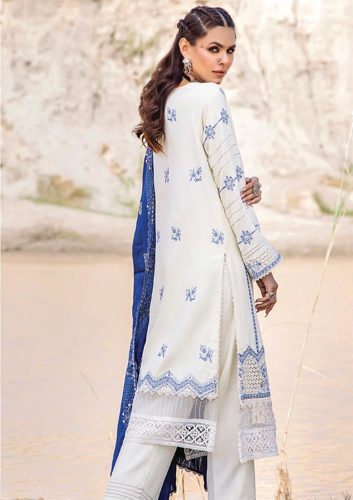 Panache Emb Woolen'23 Vol-02 D-09 - Mohsin Saeed Fabrics