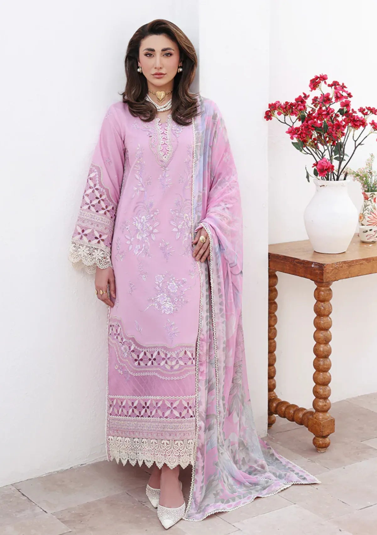 Roheenaz Floral Reveire Luxury Lawn'26 RNZ-604 Pastel Dream