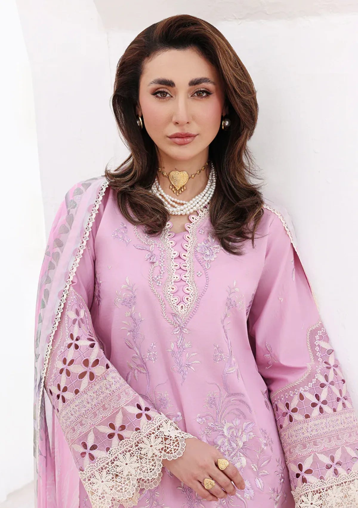 Roheenaz Floral Reveire Luxury Lawn'26 RNZ-604 Pastel Dream