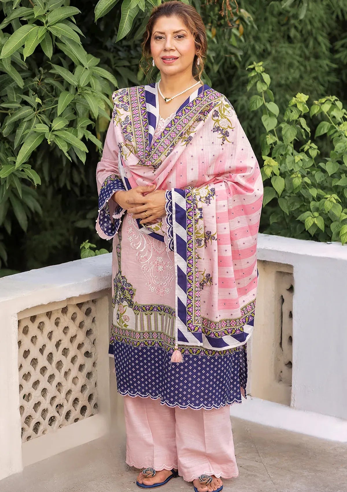 Gul Ahmed Emb Khaddar'26 K-62115