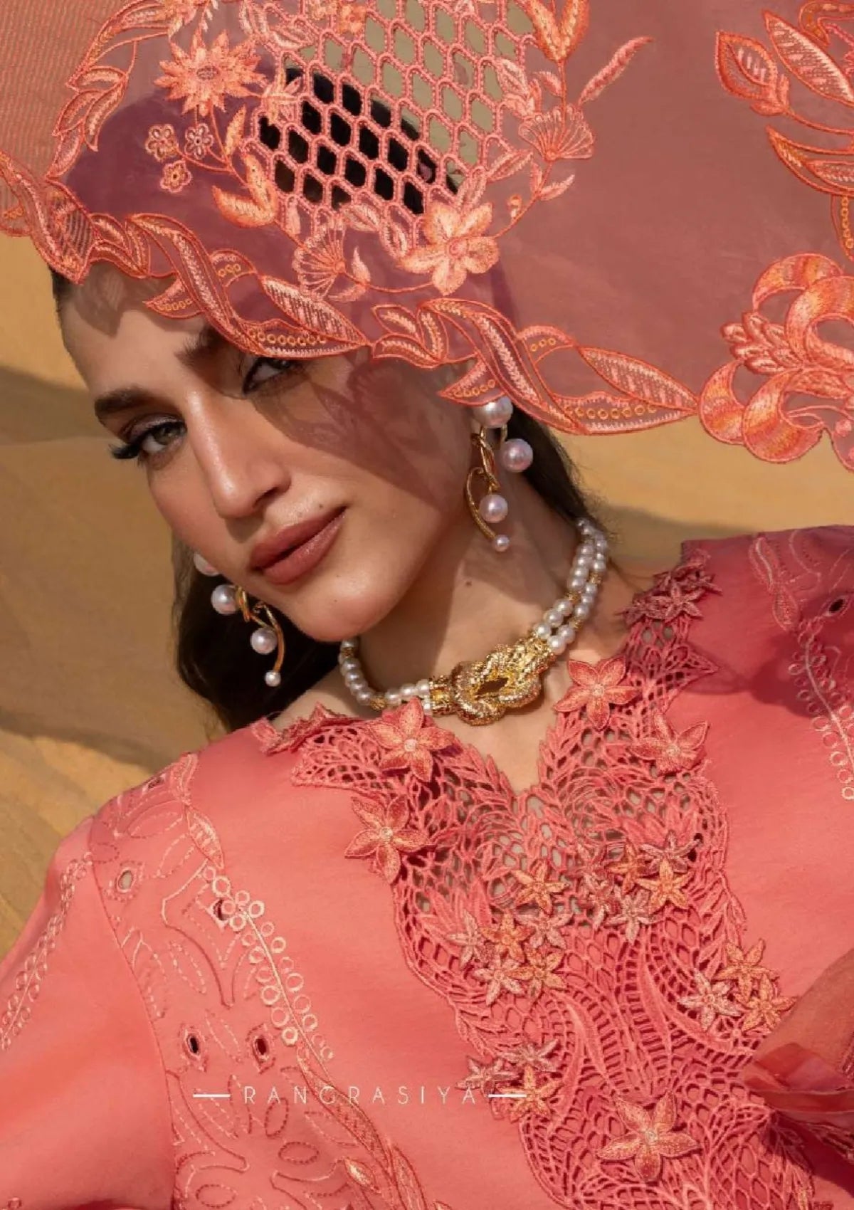 Rang Rasiya Premium'26 -Elnaz