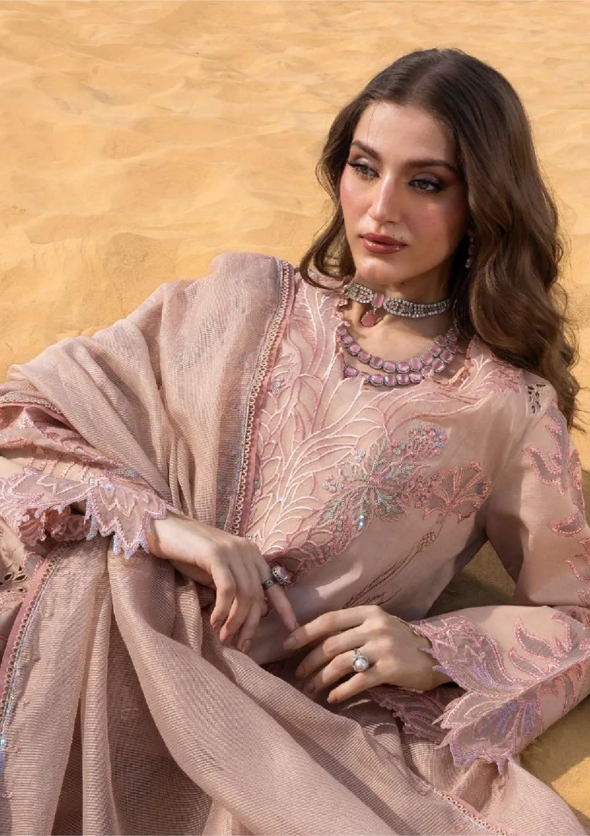 Rang Rasiya Premium'26 -Elaheh