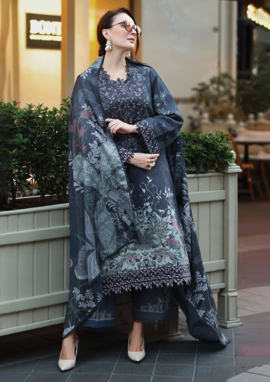 mohsin-saeed-fabrics-is-selling-online-and-in stores-Luxury-daily-wear-wedding-wear-formal-wear-in-budgeted-price.This-product-is-from-rang-rasiya-life-style-winter-edit25-d-11-isla-is-available-on-Mohsin-saeed-fabrics-website.