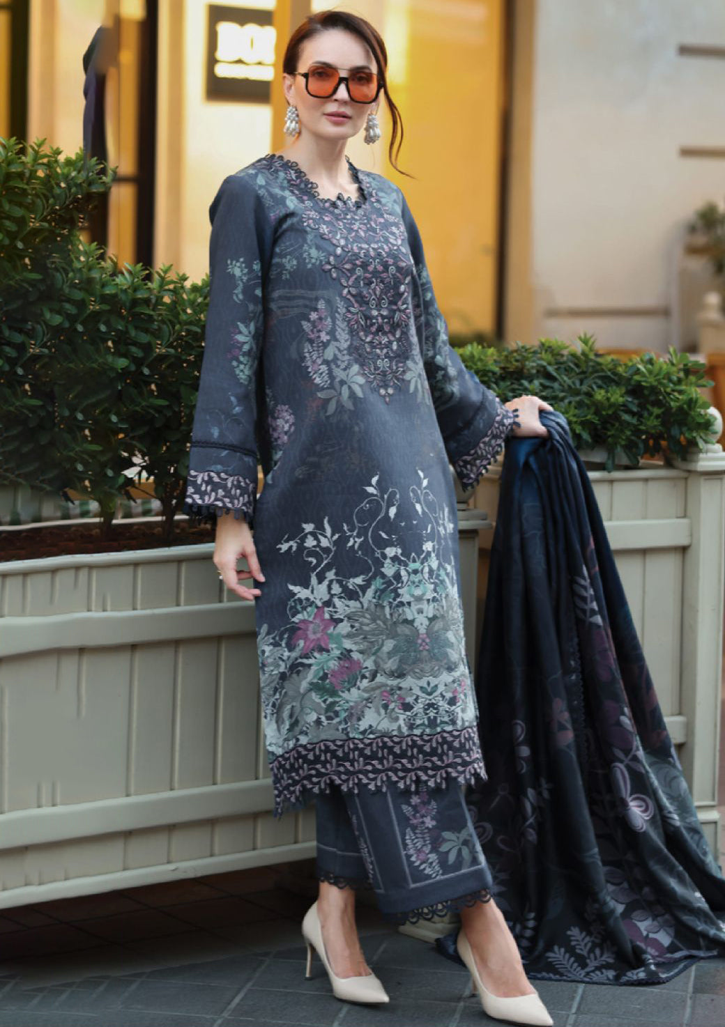 mohsin-saeed-fabrics-is-selling-online-and-in stores-Luxury-daily-wear-wedding-wear-formal-wear-in-budgeted-price.This-product-is-from-rang-rasiya-life-style-winter-edit25-d-11-isla-is-available-on-Mohsin-saeed-fabrics-website.