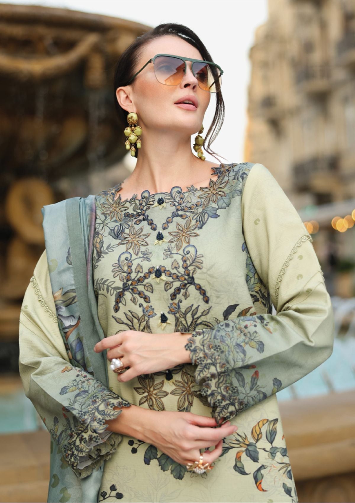 mohsin-saeed-fabrics-is-selling-online-and-in stores-Luxury-daily-wear-wedding-wear-formal-wear-in-budgeted-price.This-product-is-from-rang-rasiya-life-style-winter-edit25-d-09-autumn-is-available-on-Mohsin-saeed-fabrics-website.