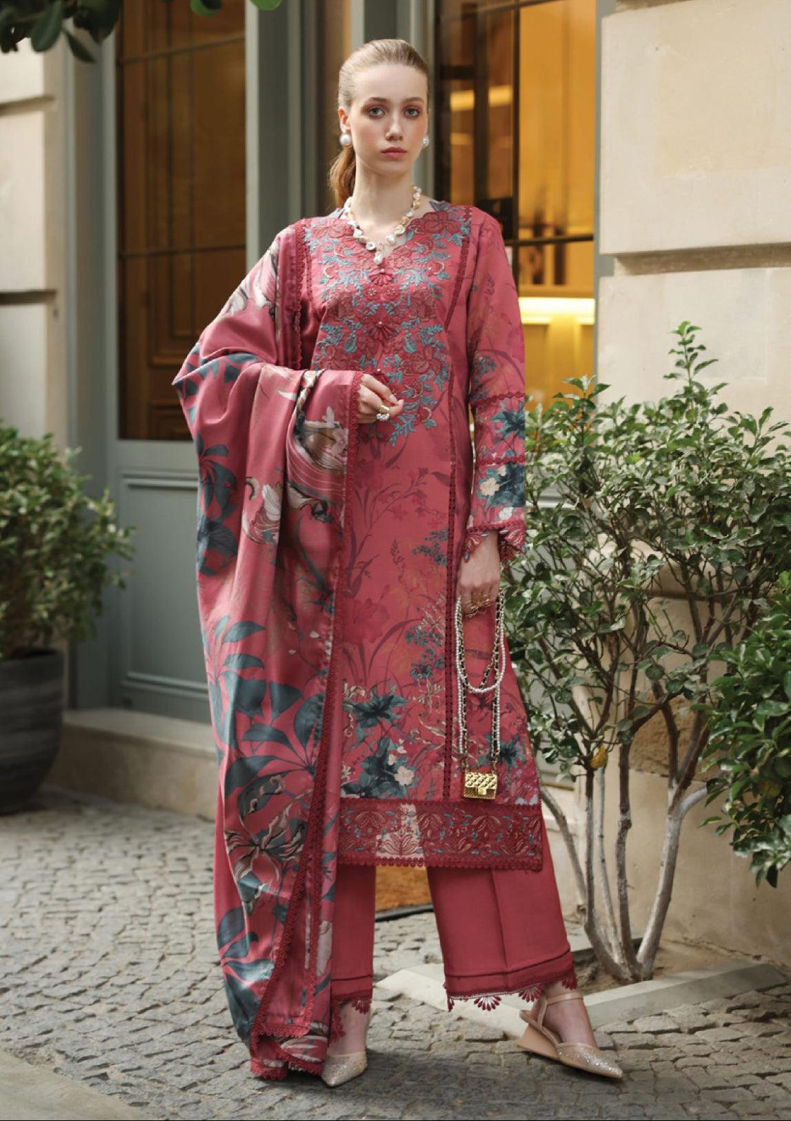 mohsin-saeed-fabrics-is-selling-online-and-in stores-Luxury-daily-wear-wedding-wear-formal-wear-in-budgeted-price.This-product-is-from-rang-rasiya-life-style-winter-edit25-d-06-emily-is-available-on-Mohsin-saeed-fabrics-website.