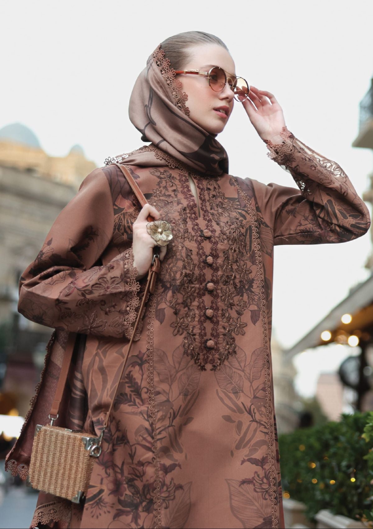 mohsin-saeed-fabrics-is-selling-online-and-in stores-Luxury-daily-wear-wedding-wear-formal-wear-in-budgeted-price.This-product-is-from-rang-rasiya-life-style-winter-edit25-d-03-grace-is-available-on-Mohsin-saeed-fabrics-website.