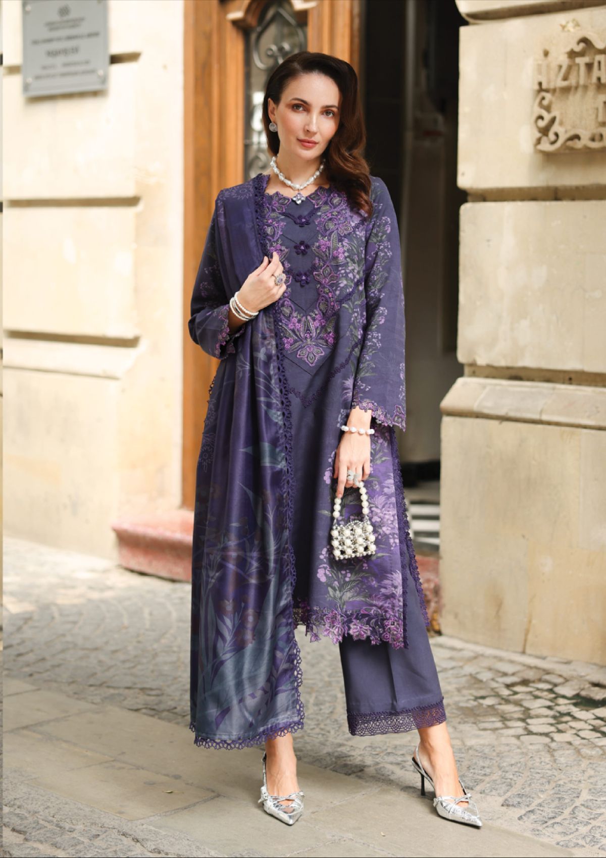 mohsin-saeed-fabrics-is-selling-online-and-in stores-Luxury-daily-wear-wedding-wear-formal-wear-in-budgeted-price.This-product-is-from-rang-rasiya-life-style-winter-edit25-d-10-ella-is-available-on-Mohsin-saeed-fabrics-website.