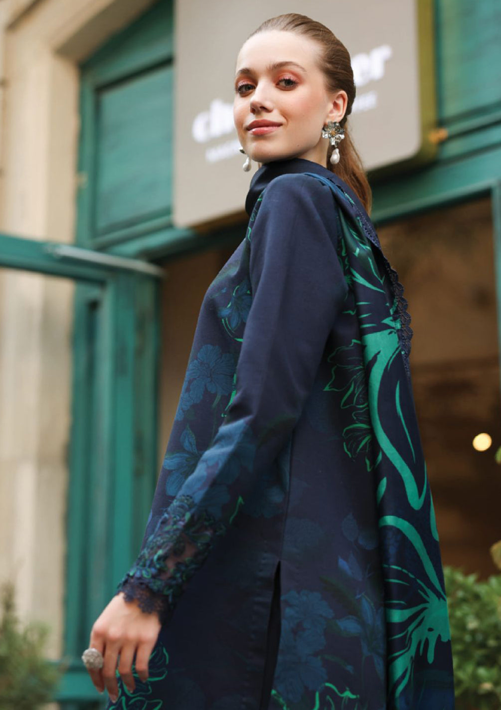 mohsin-saeed-fabrics-is-selling-online-and-in stores-Luxury-daily-wear-wedding-wear-formal-wear-in-budgeted-price.This-product-is-from-rang-rasiya-life-style-winter-edit25-d-02-midnight-is-available-on-Mohsin-saeed-fabrics-website.