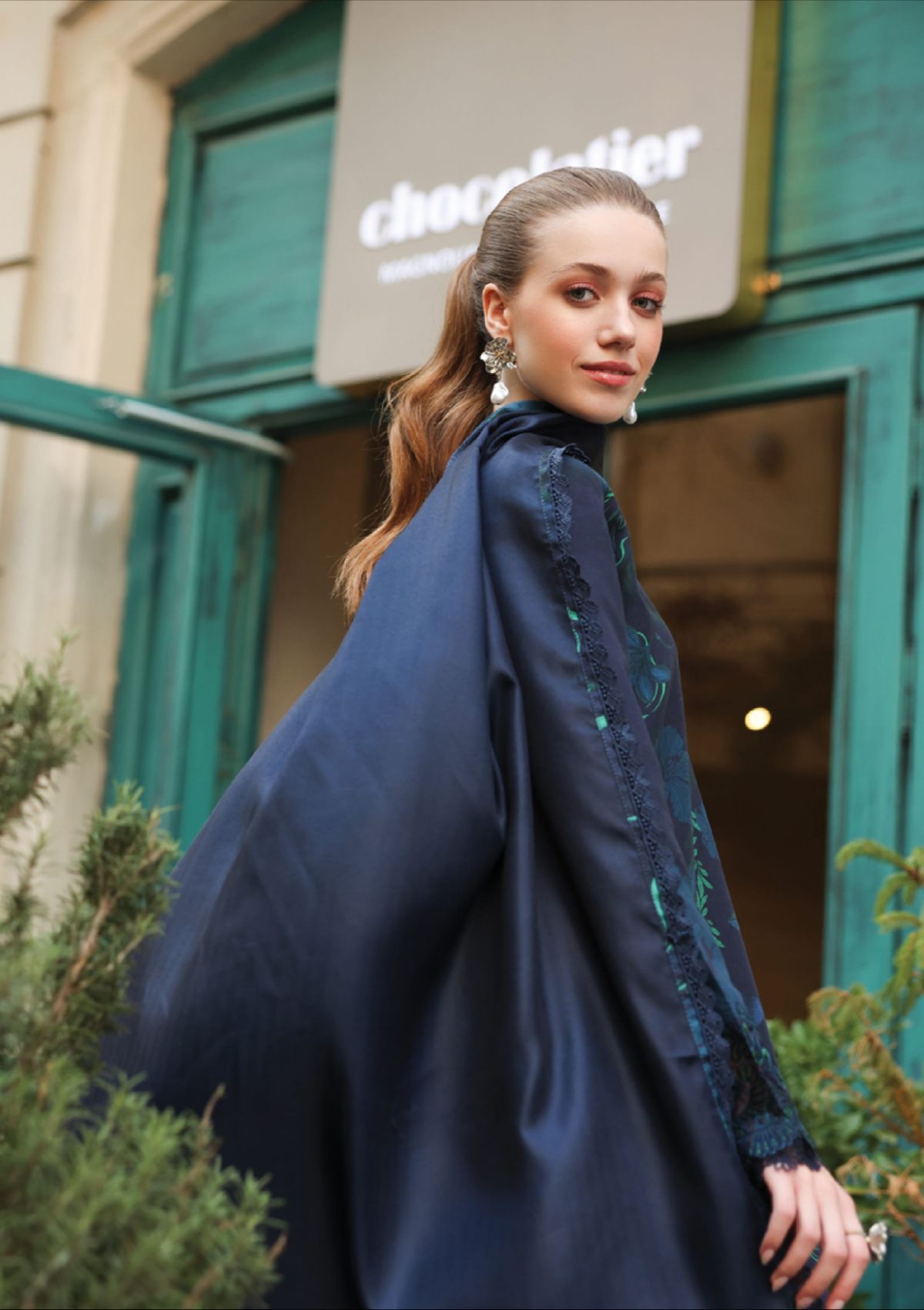 mohsin-saeed-fabrics-is-selling-online-and-in stores-Luxury-daily-wear-wedding-wear-formal-wear-in-budgeted-price.This-product-is-from-rang-rasiya-life-style-winter-edit25-d-02-midnight-is-available-on-Mohsin-saeed-fabrics-website.