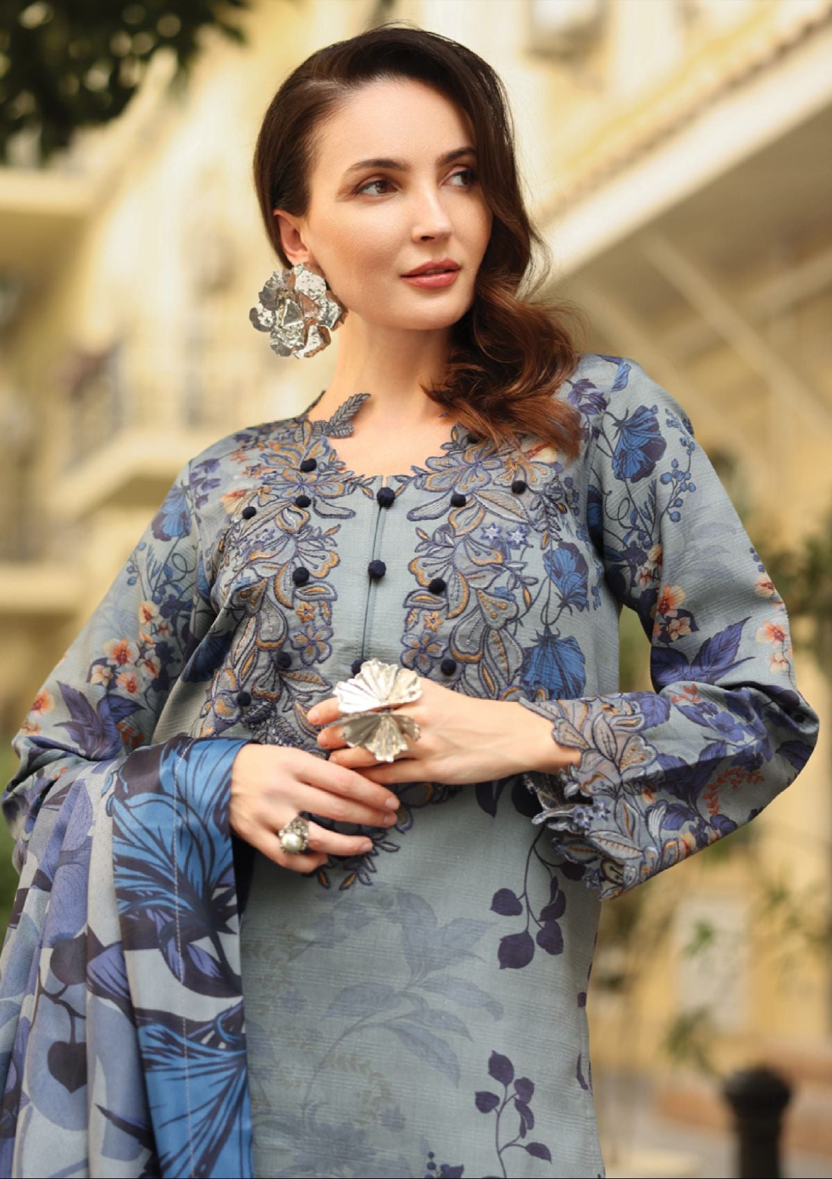 mohsin-saeed-fabrics-is-selling-online-and-in stores-Luxury-daily-wear-wedding-wear-formal-wear-in-budgeted-price.This-product-is-from-rang-rasiya-life-style-winter-edit25-d-04-audrey-is-available-on-Mohsin-saeed-fabrics-website.