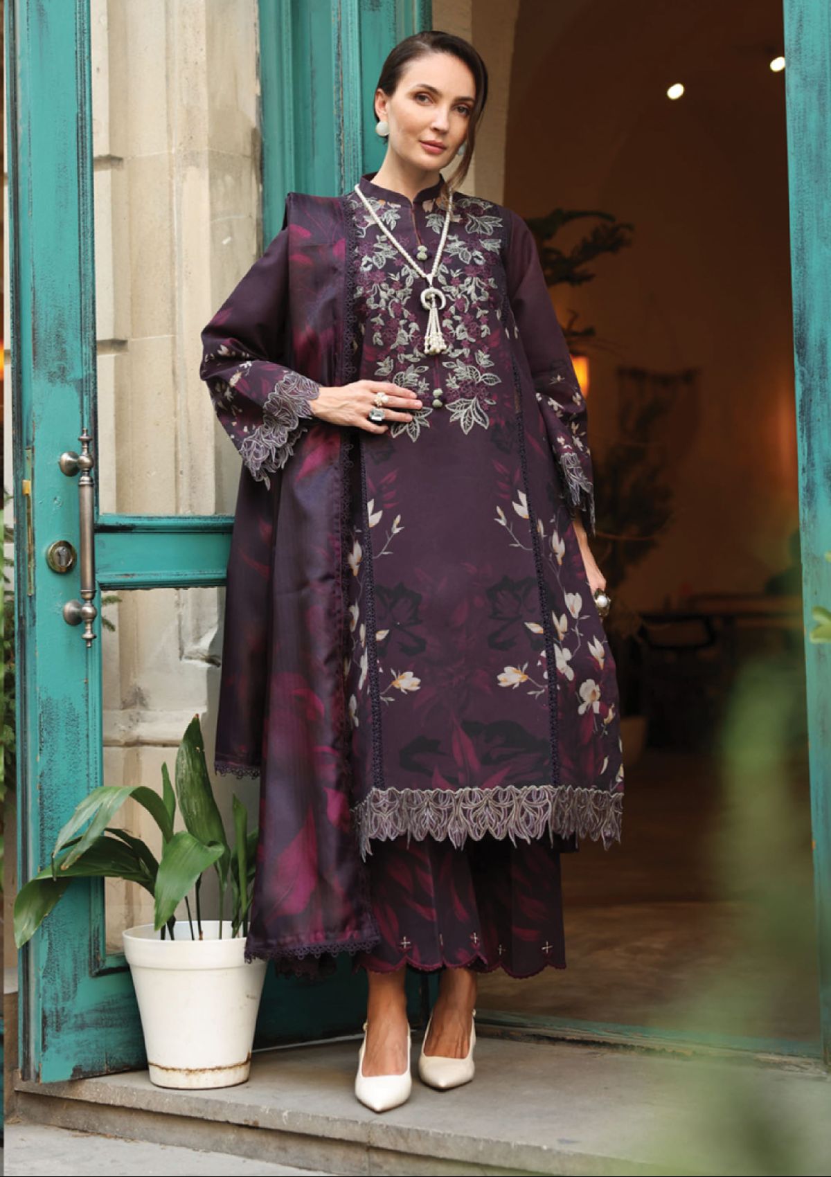 mohsin-saeed-fabrics-is-selling-online-and-in stores-Luxury-daily-wear-wedding-wear-formal-wear-in-budgeted-price.This-product-is-from-rang-rasiya-life-style-winter-edit25-is-available-on-Mohsin-saeed-fabrics-website.