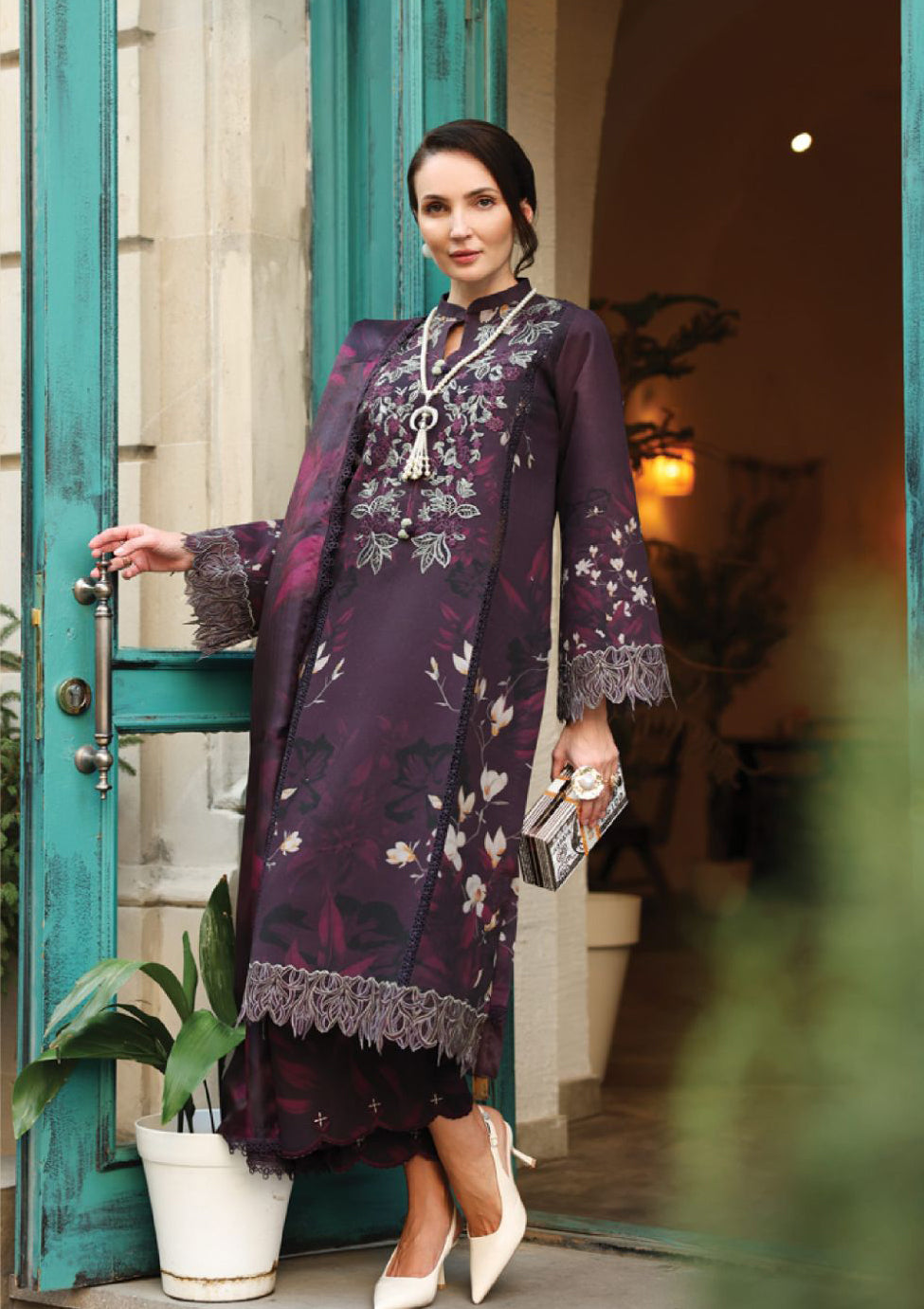 mohsin-saeed-fabrics-is-selling-online-and-in stores-Luxury-daily-wear-wedding-wear-formal-wear-in-budgeted-price.This-product-is-from-rang-rasiya-life-style-winter-edit25-is-available-on-Mohsin-saeed-fabrics-website.