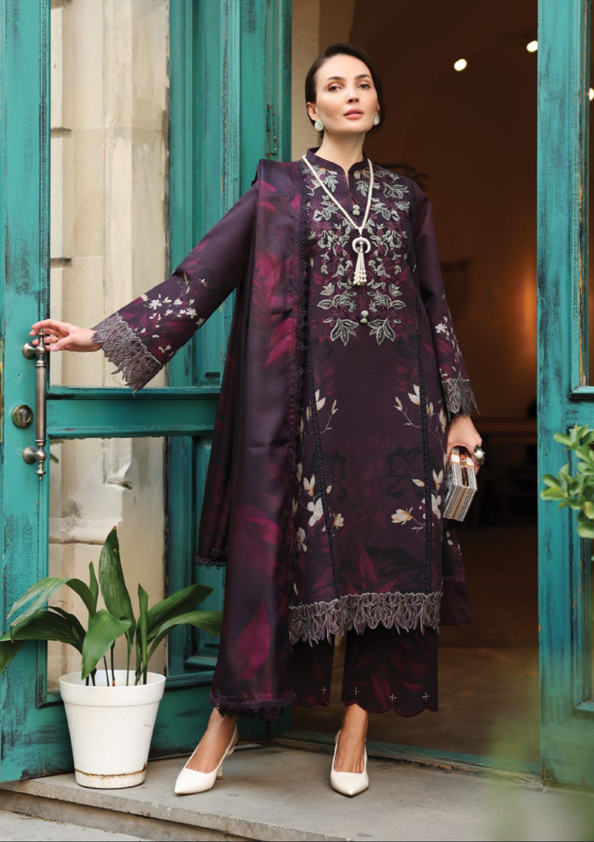 mohsin-saeed-fabrics-is-selling-online-and-in stores-Luxury-daily-wear-wedding-wear-formal-wear-in-budgeted-price.This-product-is-from-rang-rasiya-life-style-winter-edit25-is-available-on-Mohsin-saeed-fabrics-website.