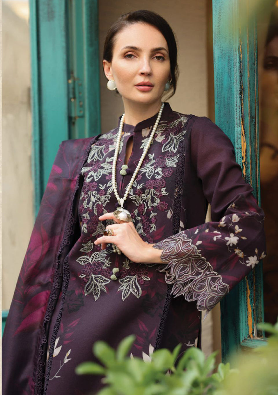 mohsin-saeed-fabrics-is-selling-online-and-in stores-Luxury-daily-wear-wedding-wear-formal-wear-in-budgeted-price.This-product-is-from-rang-rasiya-life-style-winter-edit25-is-available-on-Mohsin-saeed-fabrics-website.