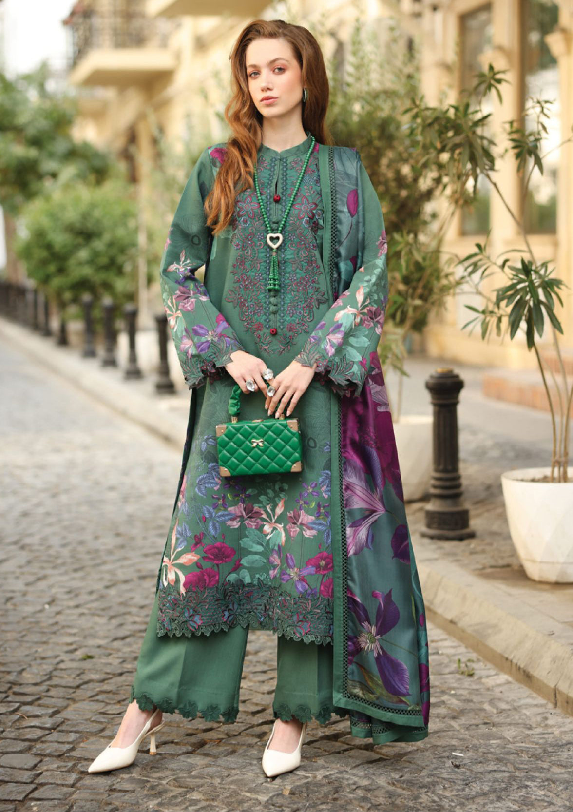 mohsin-saeed-fabrics-is-selling-online-and-in stores-Luxury-daily-wear-wedding-wear-formal-wear-in-budgeted-price.This-product-is-from-rang-rasiya-life-style-winter-edit25-d-05-lisa-is-available-on-Mohsin-saeed-fabrics-website.