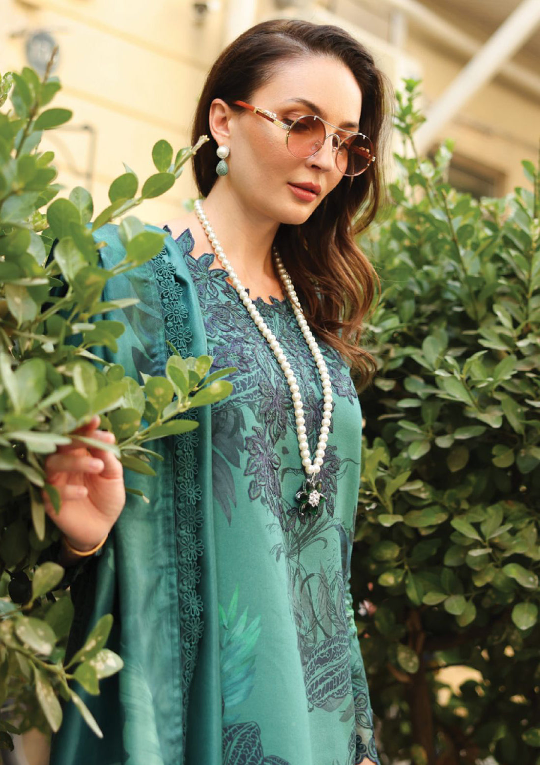mohsin-saeed-fabrics-is-selling-online-and-in stores-Luxury-daily-wear-wedding-wear-formal-wear-in-budgeted-price.This-product-is-from-rang-rasiya-life-style-winter-edit25-d-14-jade-is-available-on-Mohsin-saeed-fabrics-website.