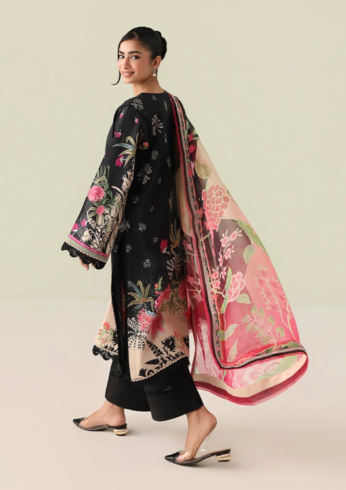 Roheenaz Rosette Lawn'26 D-61A Radiant Noon