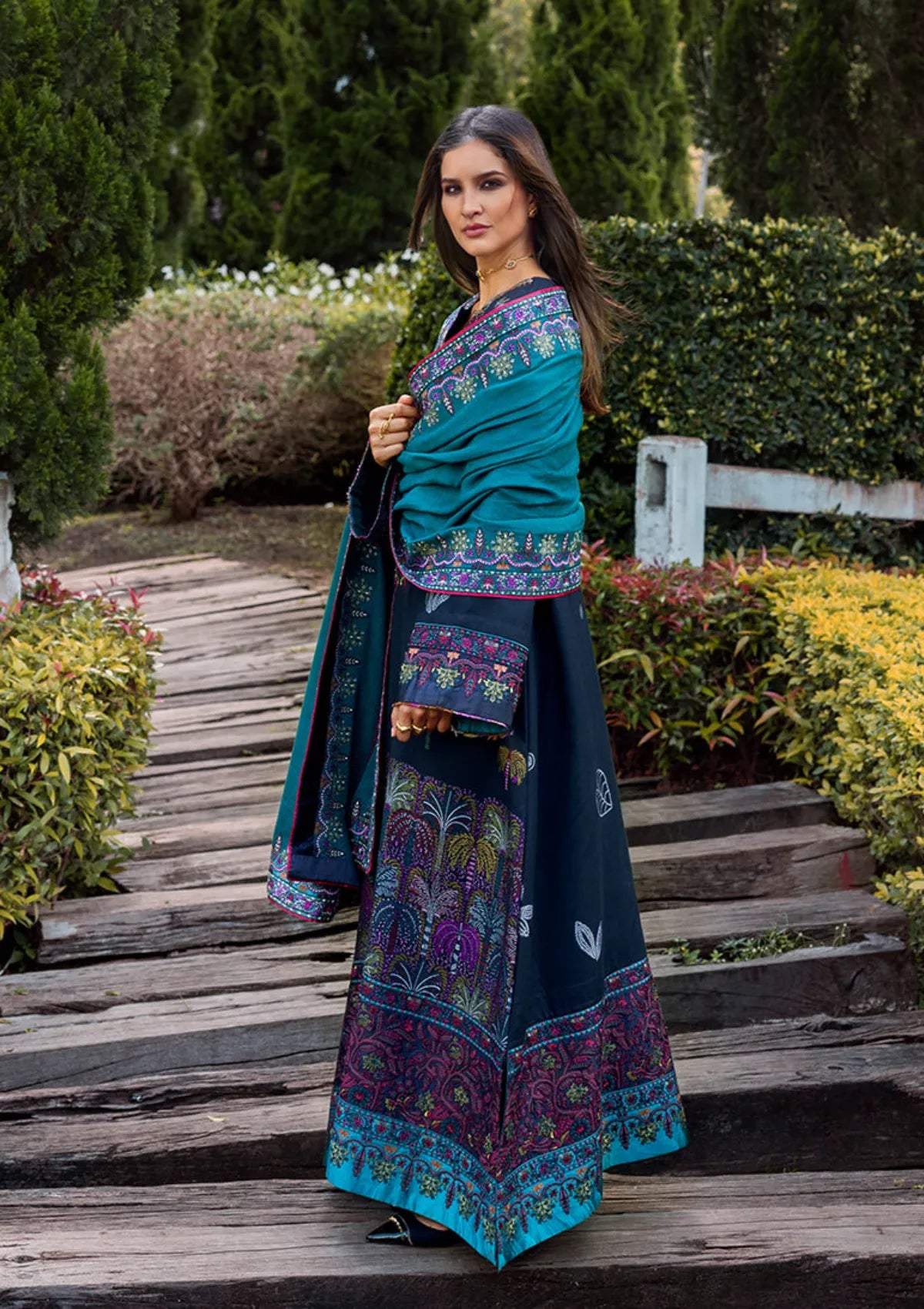 Mushq Broadway Under The Tuscan Sun'25 D-09 Radiant Solitude