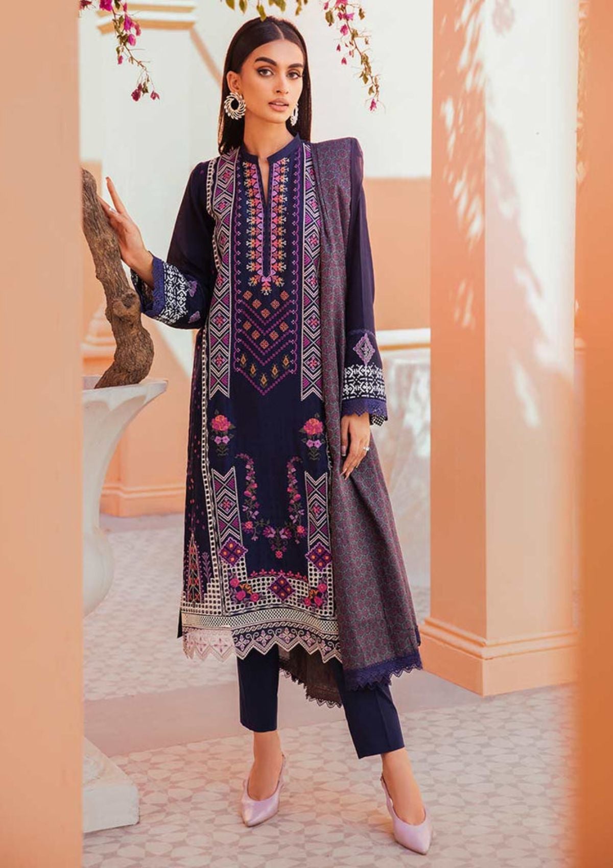 RajBari Premium Festive '23 D-3A - Mohsin Saeed Fabrics