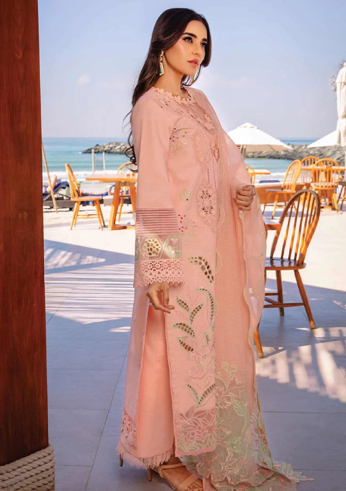 mohsin-saeed-fabrics-is-selling-online-and-in stores-Luxury-daily-wear-wedding-wear-formal-wear-in-budgeted-price-This-product-is-from-rang-rasiya-premium-summer25-d-08-bareeha-is-available-on-Mohsin-saeed-fabrics-website.